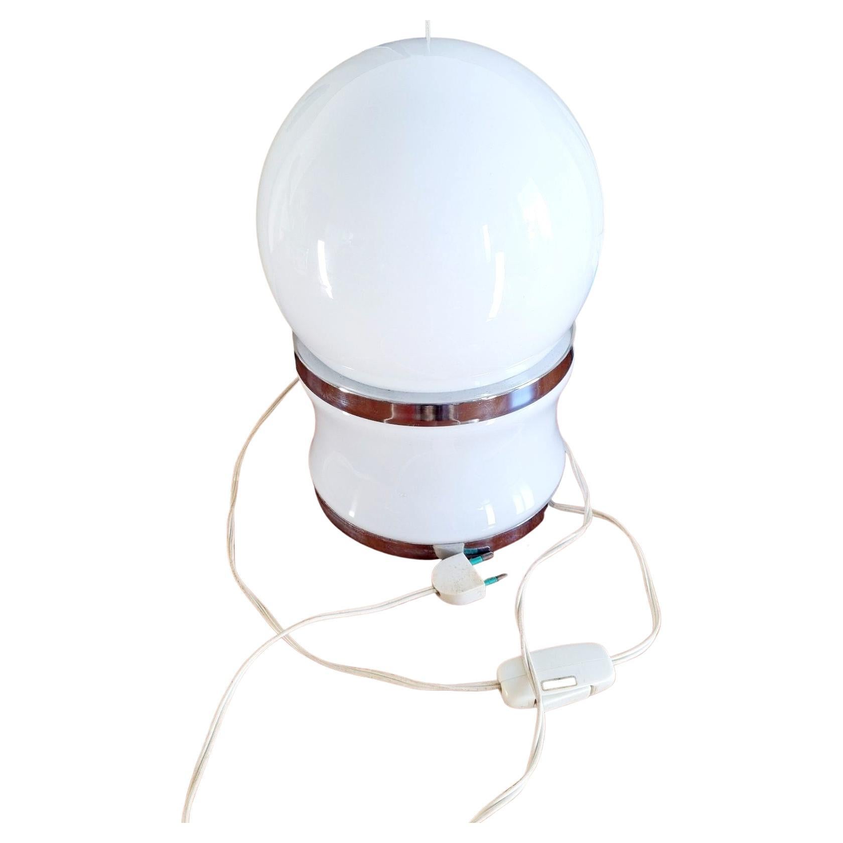 Lampada da tavolo Globe del Medioevo, Goffredo Reggiani per Reggiani, Italia, anni '60