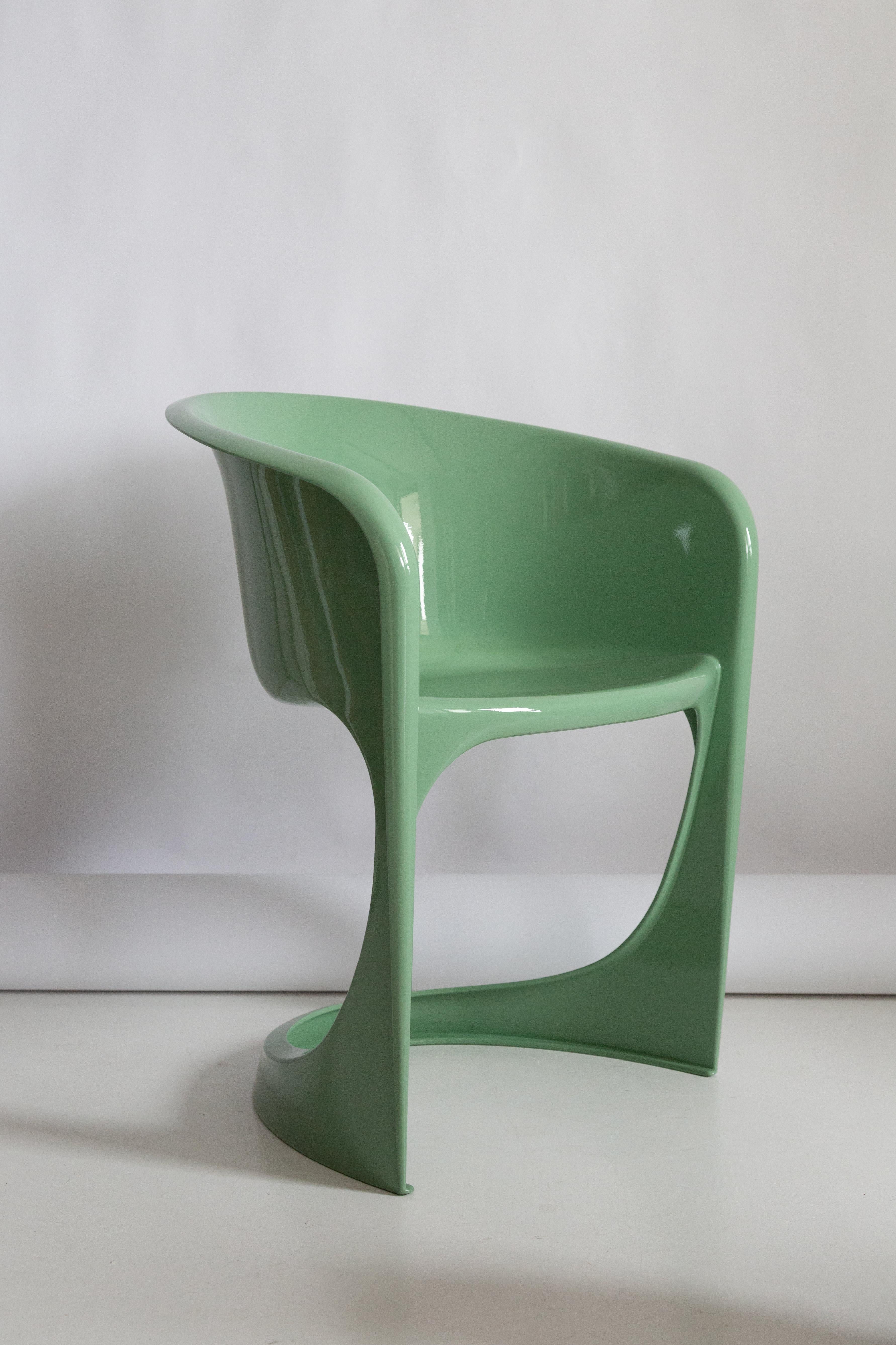 Polish production chairs from Plastics Factory 'Krywald' in Knurow have embossed signatures. They come from the 1970s. The author of this project is the Danish architect Steen Østergaard, who in 1974 designed this pattern for Cado manufacture.

The