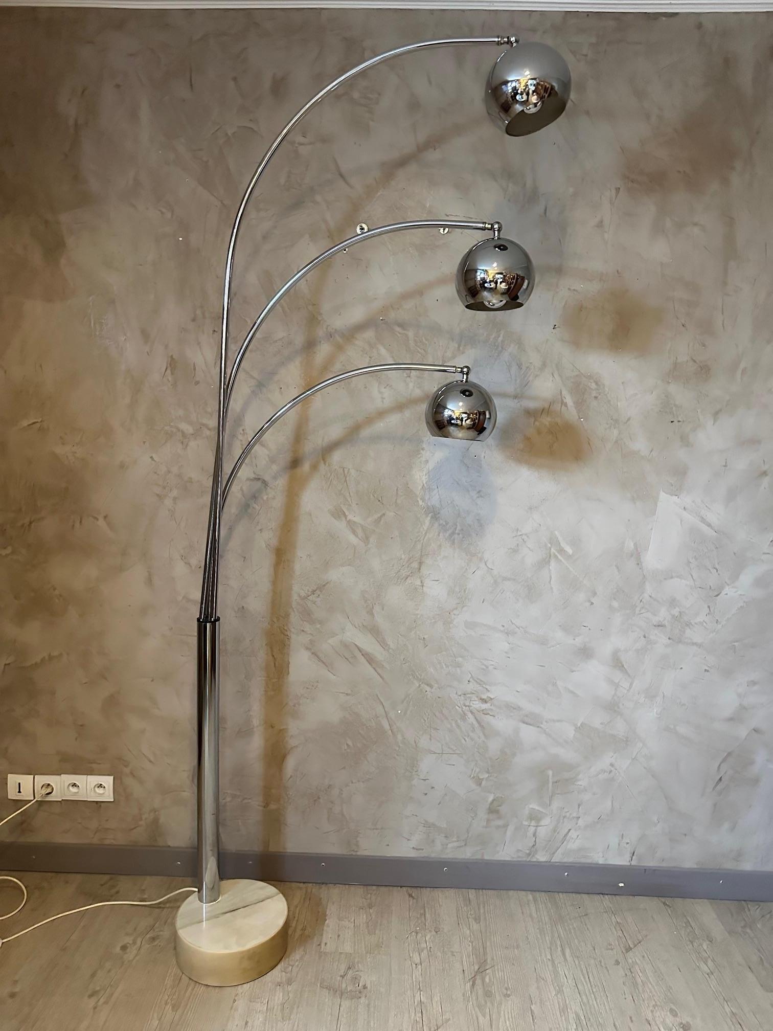 Italian Mid-century Goffredo Reggiani Chromed Metal and Marble Floor Lamp, 1960s For Sale