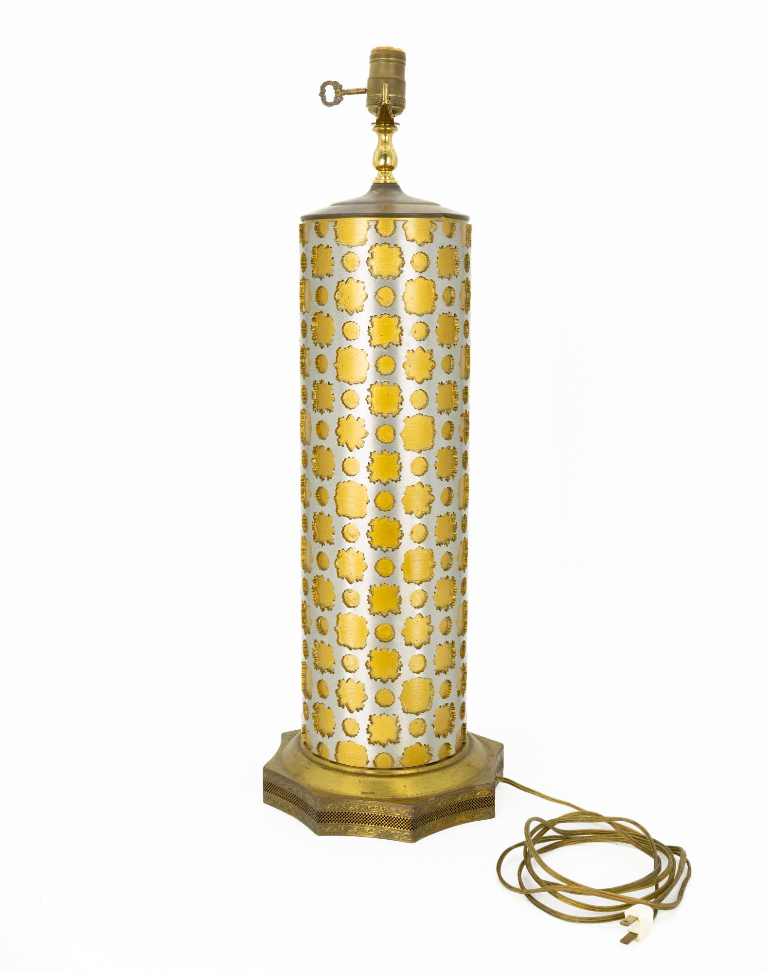 Mid-Century moderno Lampada da tavolo con interruttore a chiave in oro e argento della metà del secolo scorso in vendita