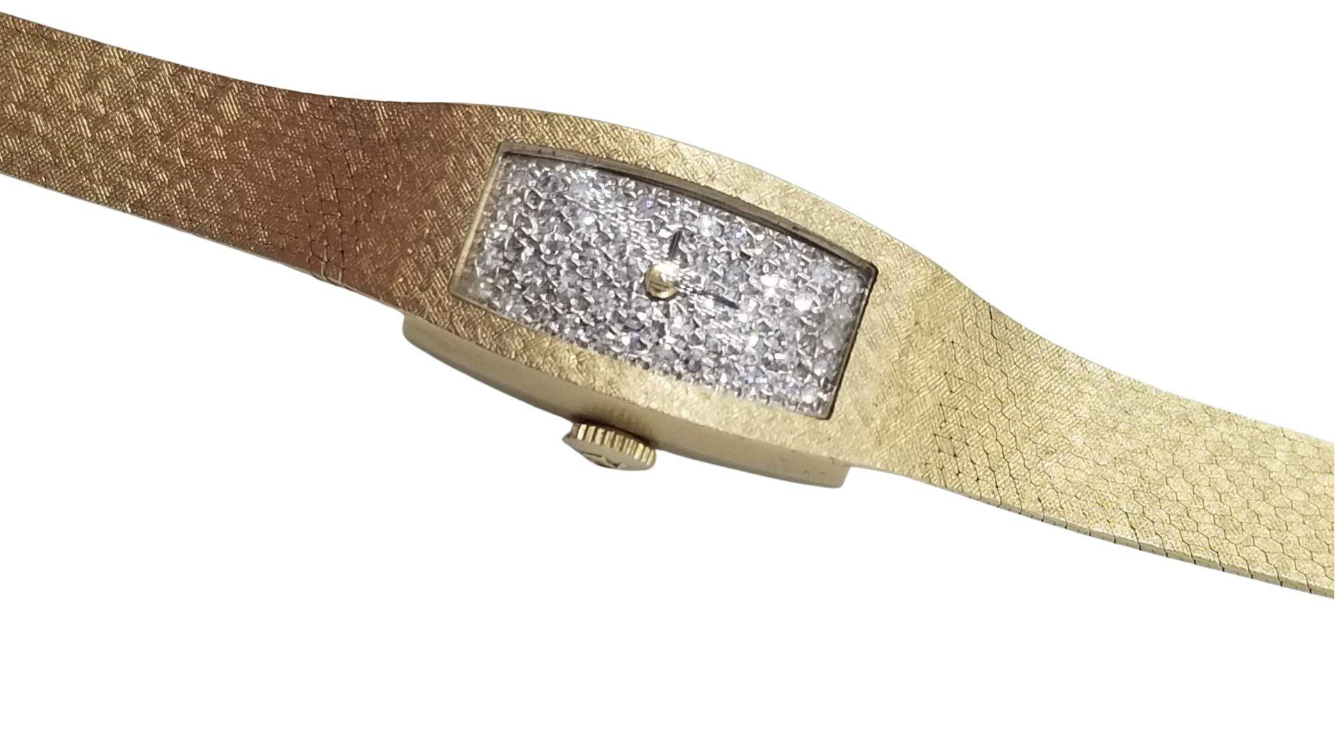 Gold-Diamantbesetzte Damenarmbanduhr von Omega aus der Mitte des Jahrhunderts (amerikanisch) im Angebot
