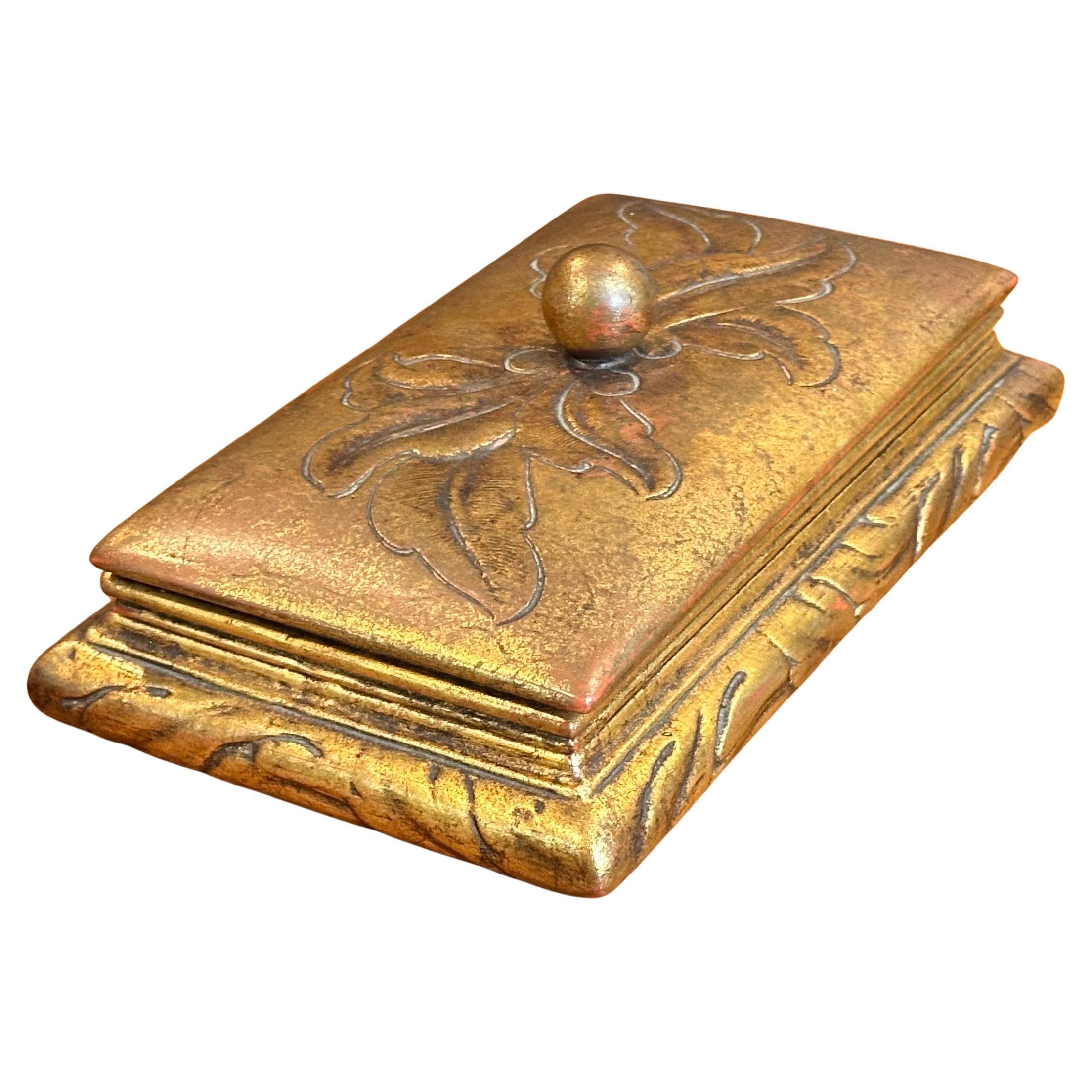 Américain Boîte à bibelots à couvercle en céramique dorée du milieu du siècle par McFarlin Freeman Pottery en vente