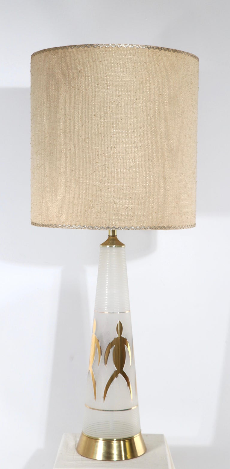 MidCentury Gold Leaf Glass Table Lamp Made in USA, ca. 1950/1960's For Sale at 1stDibs