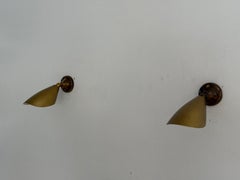 Paire d'appliques murales en laiton vieilli et métal, style milieu du siècle, années 1960, Italie