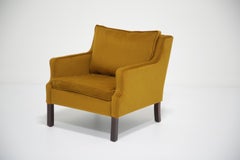 Mid-Century Gold-Mustard Velvet Armchair Model 2321 by Børge Mogensen, 1960s.
