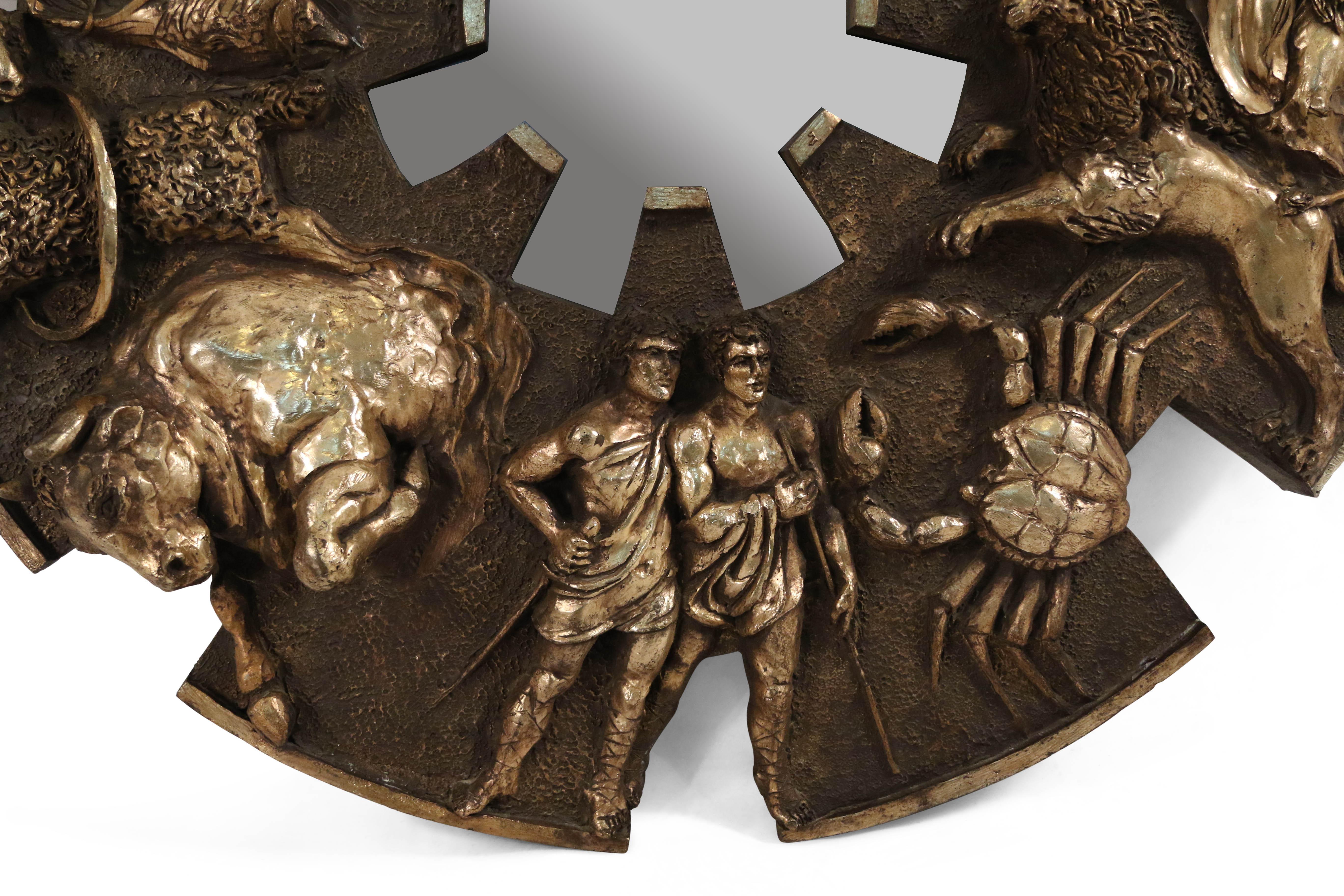 Peint à la main Miroir Zodiac du milieu du siècle en résine coulée peinte à l'or en vente