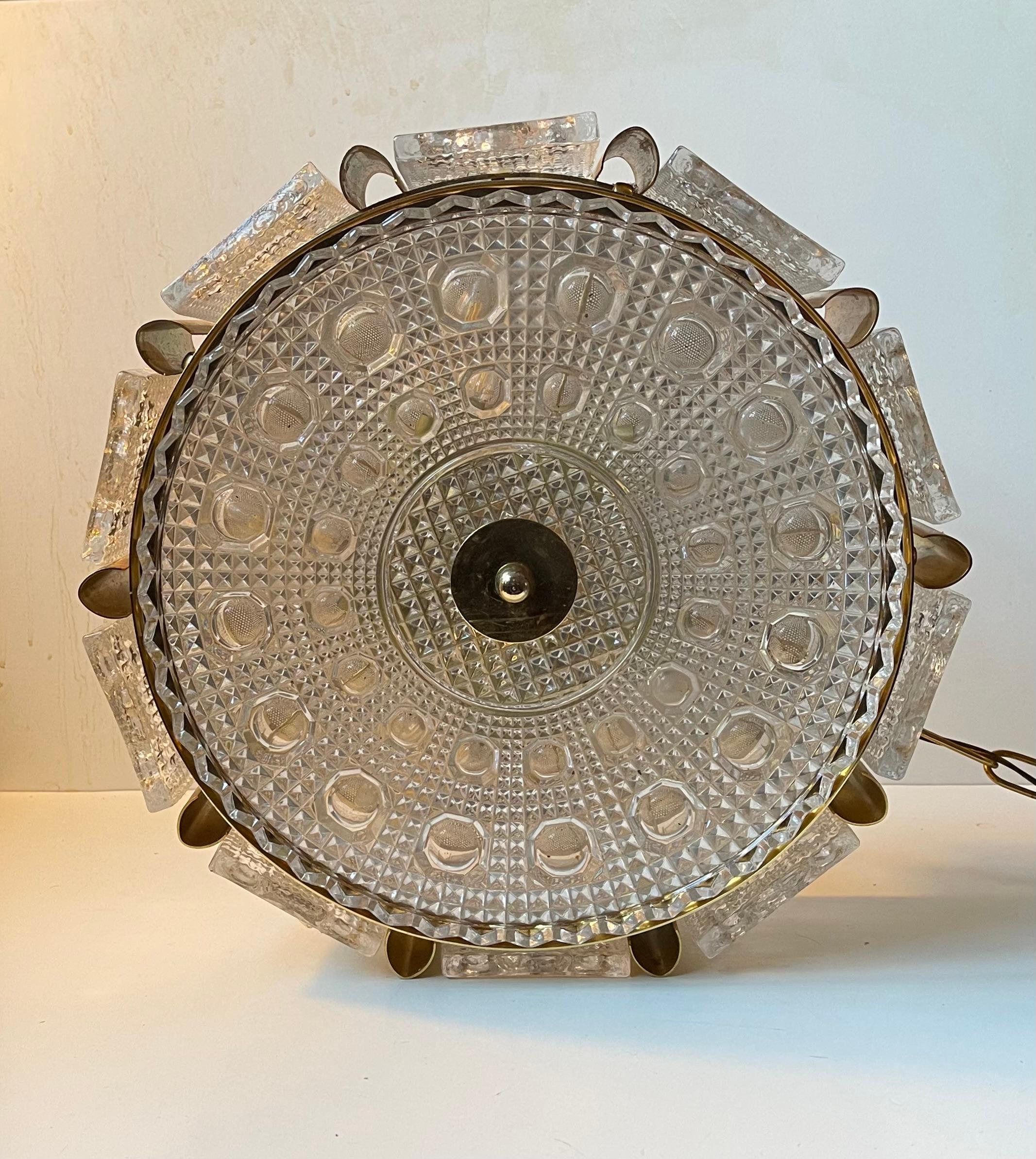 Mid-century Gold Plated Orrefors Crystal Pendant Ceiling Lamp by Carl Fagerlund In Good Condition For Sale In Esbjerg, DK