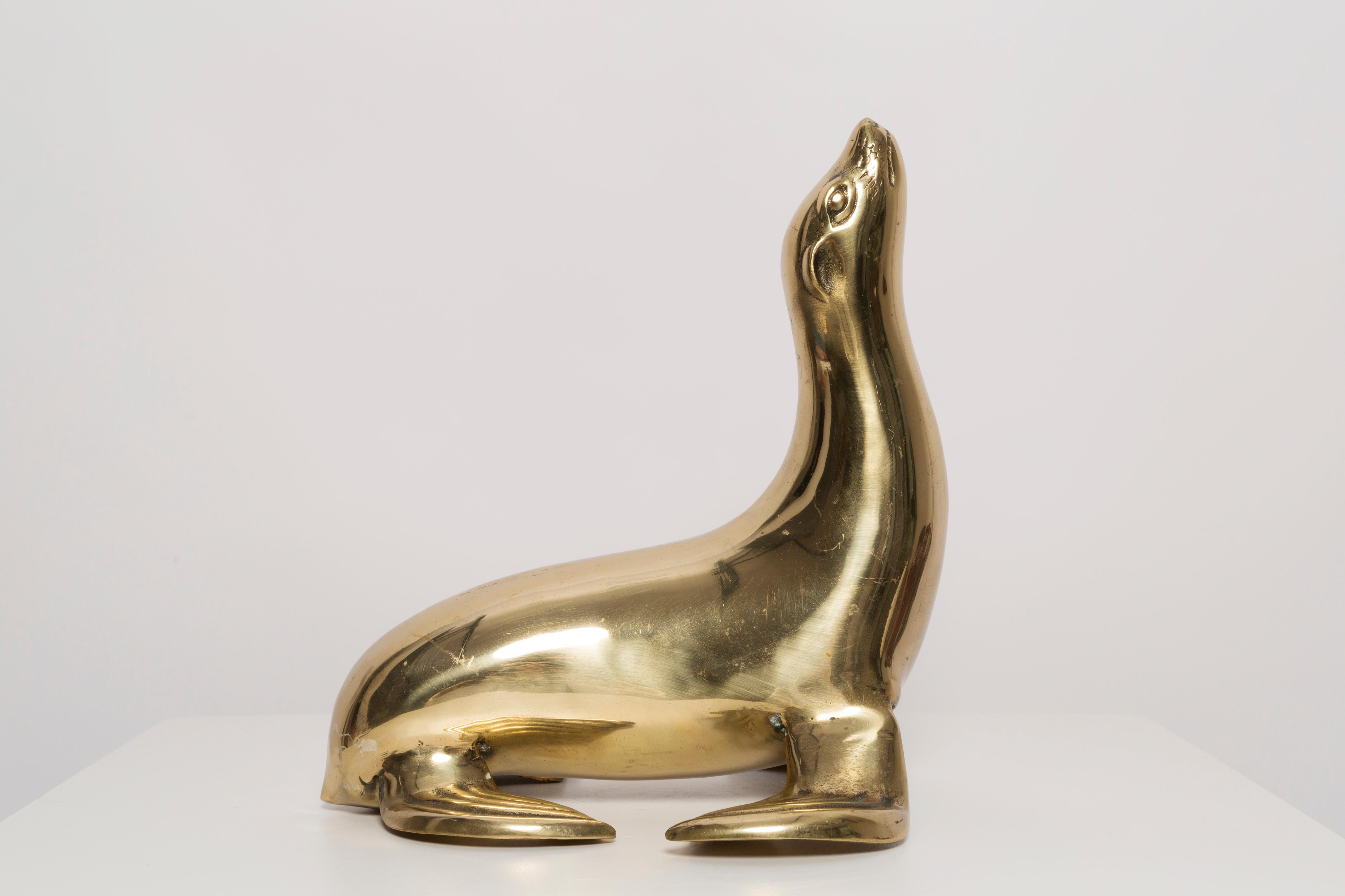 Mid century beautiful seal sculpture, Art Deco style, 1960s, produced in France, perfect original vintage condition. Only one unique piece.
