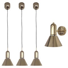 Juego de tres candelabros y una lámpara de pared dorados de mediados de siglo, Estiluz, 1970