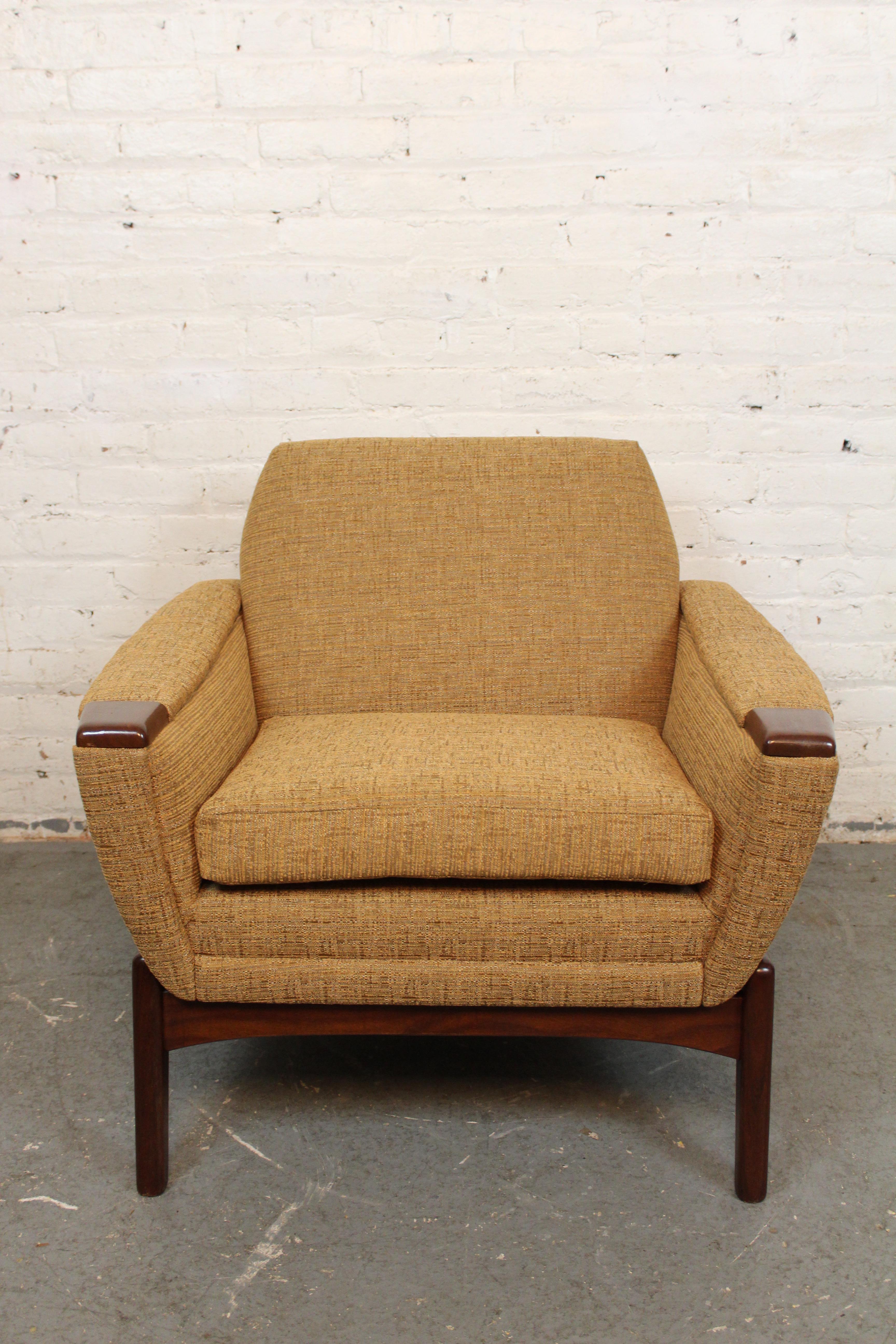 Mid-Century Modern Mid-Century Gold Tweed 