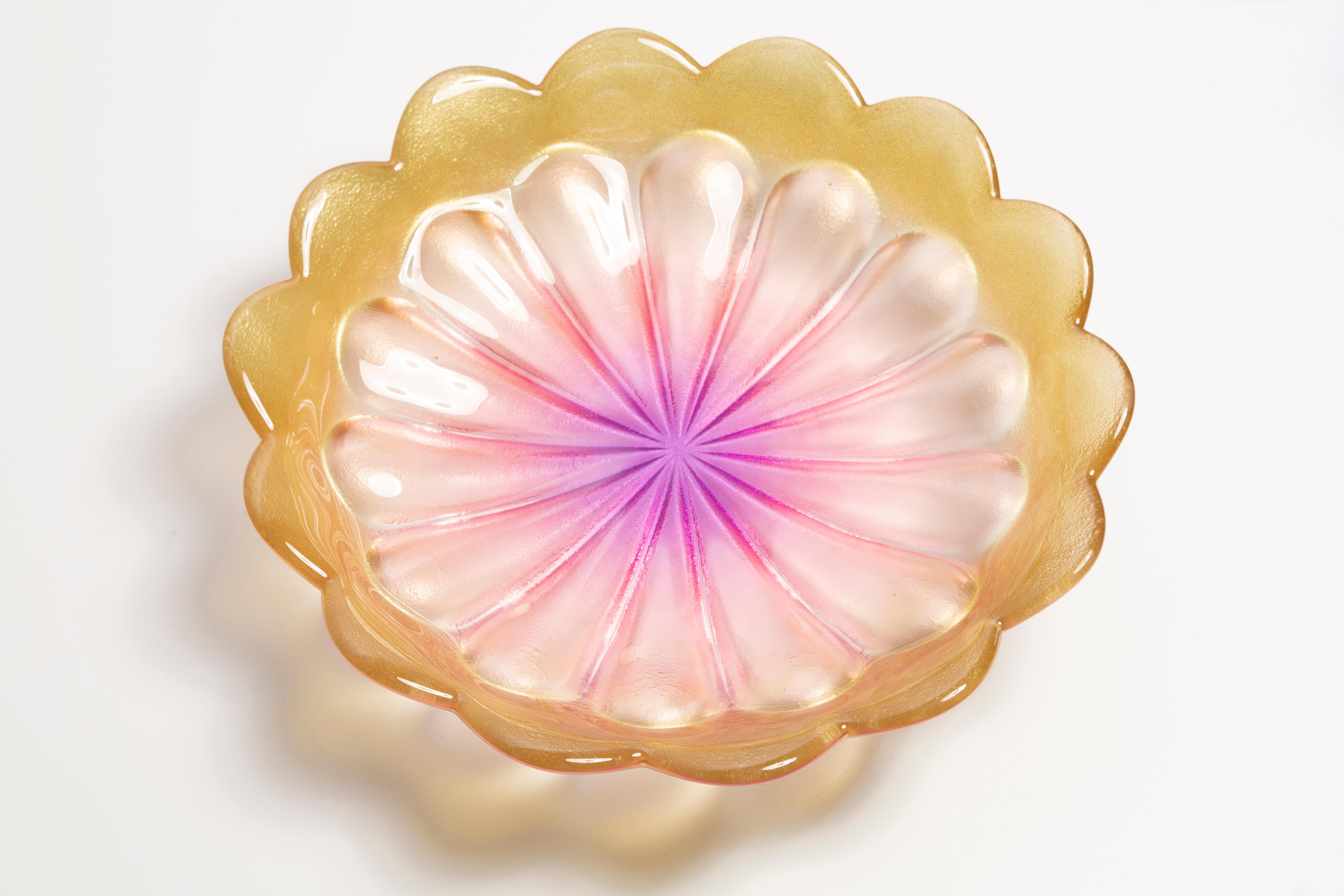 Mid-Century Modern Mid-Century Golden and Pink Decorative Glass Flower Plate, Italy, 1960s For Sale