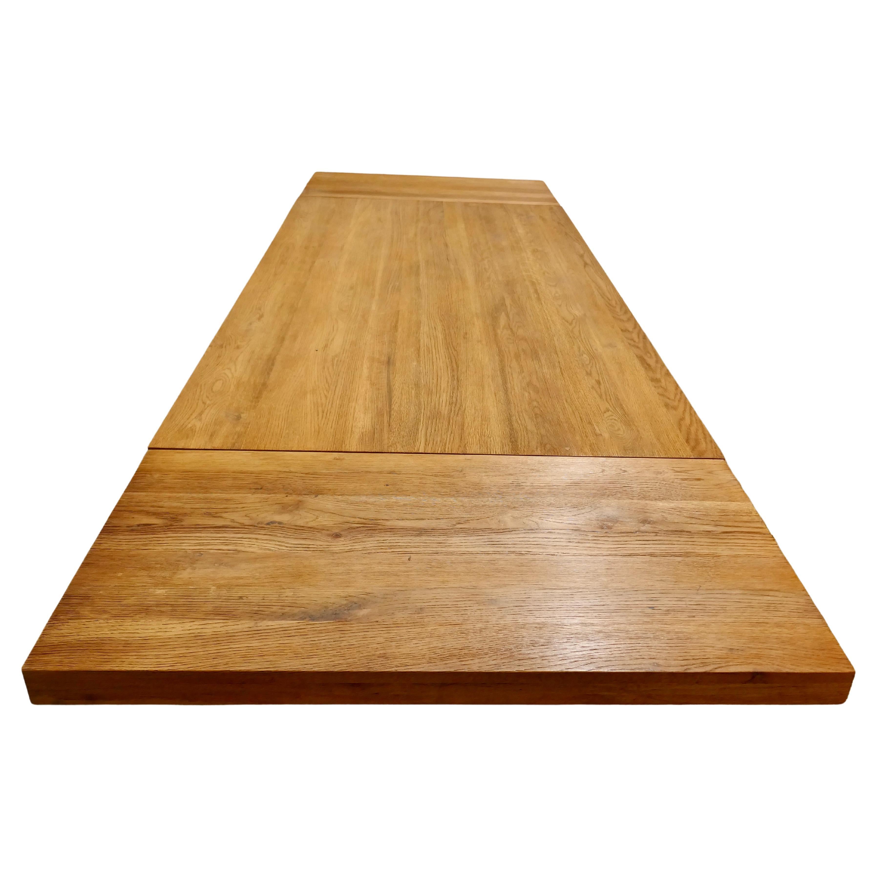 Mid Century Golden Oak Extending Dining Table

Golden Oak 9ft6