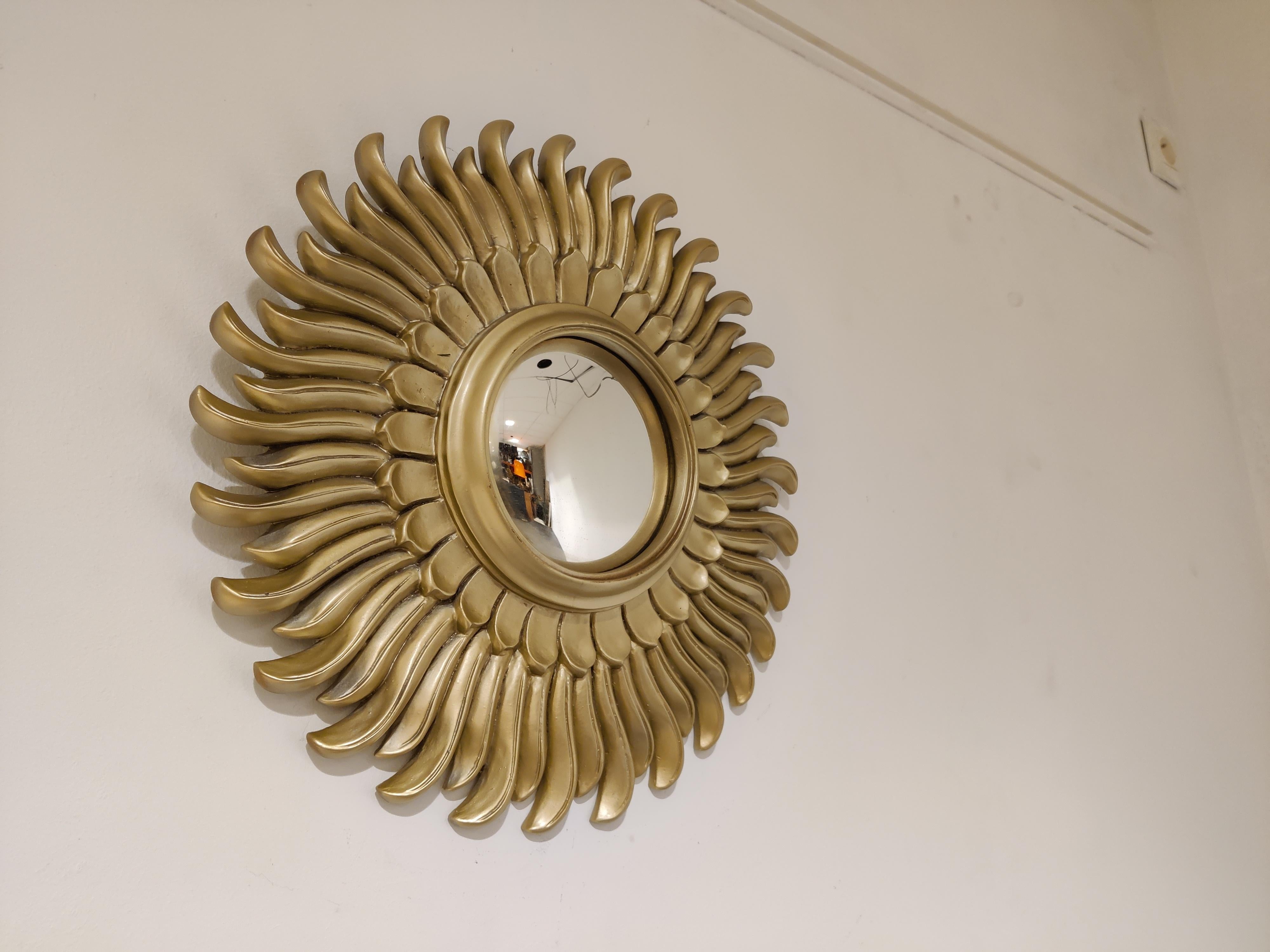 Mid Century Golden Sunburst Mirror, 1960s In Good Condition In HEVERLEE, BE