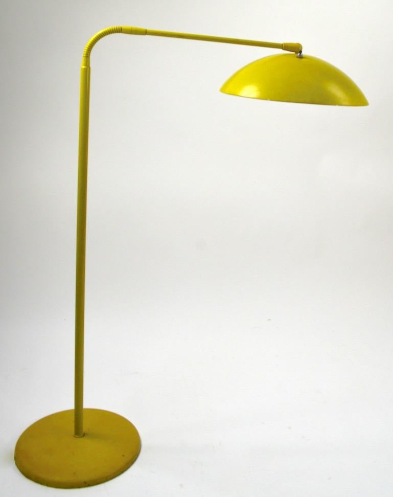Mid Century Gooseneck Floor Lamp Attributed to Lightolier 1