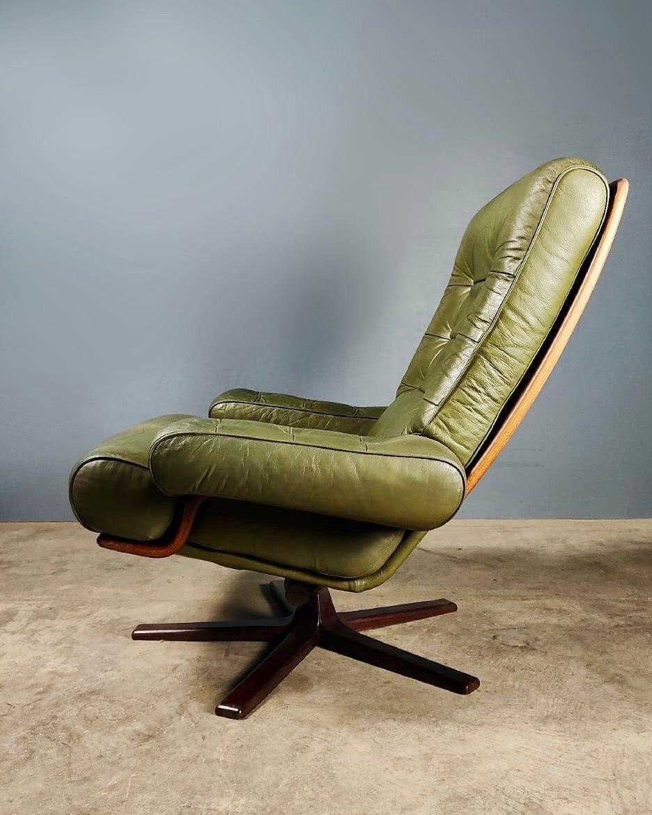 Mid-Century Modern Mid Century Göte Möbler Green Leather Swivel Lounge Chair Vintage Retro MCM