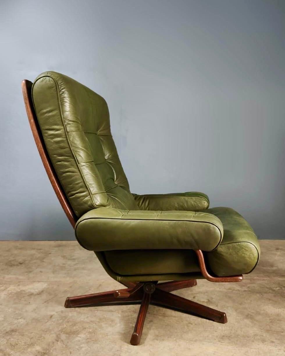 Swedish Mid Century Göte Möbler Green Leather Swivel Lounge Chair Vintage Retro MCM