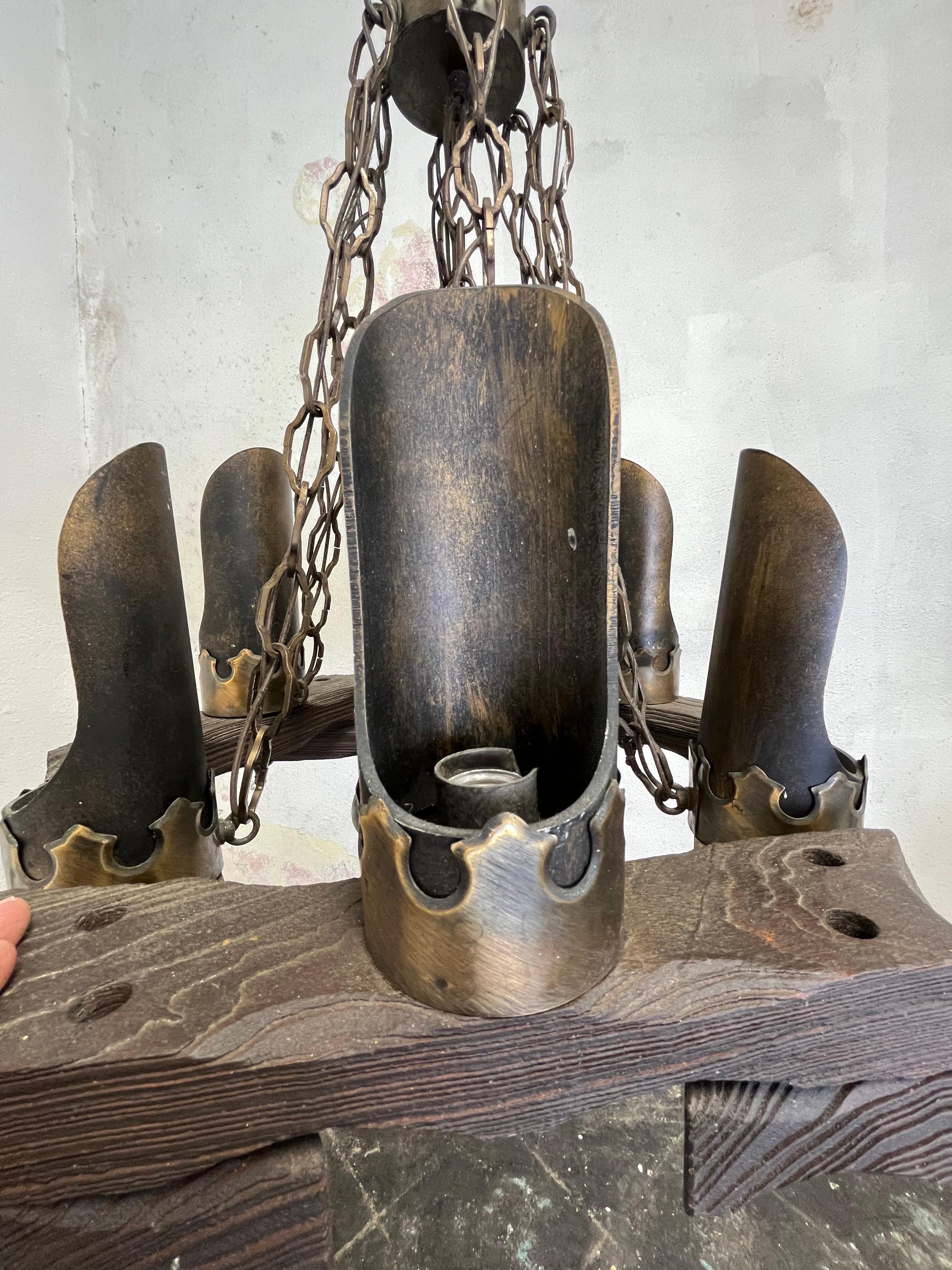 Lampadario gotico di metà secolo a sospensione esagonale in stile Witco in vendita 1
