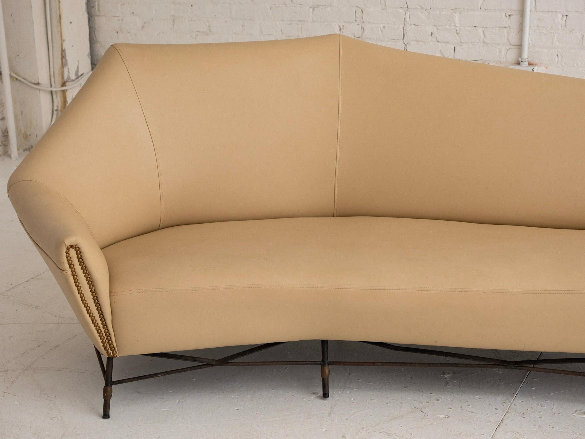 Mid Century Gothic Style French Chaise Sofa In Good Condition For Sale In Brooklyn, NY