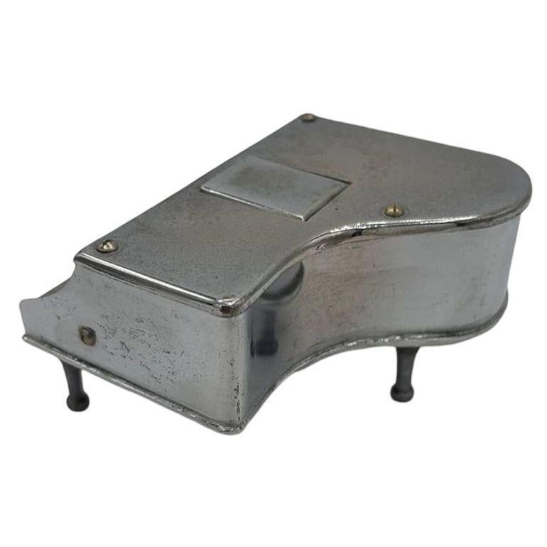 Steel Mid Century Grand Piano Chrome Table Lighter, Made in Japan