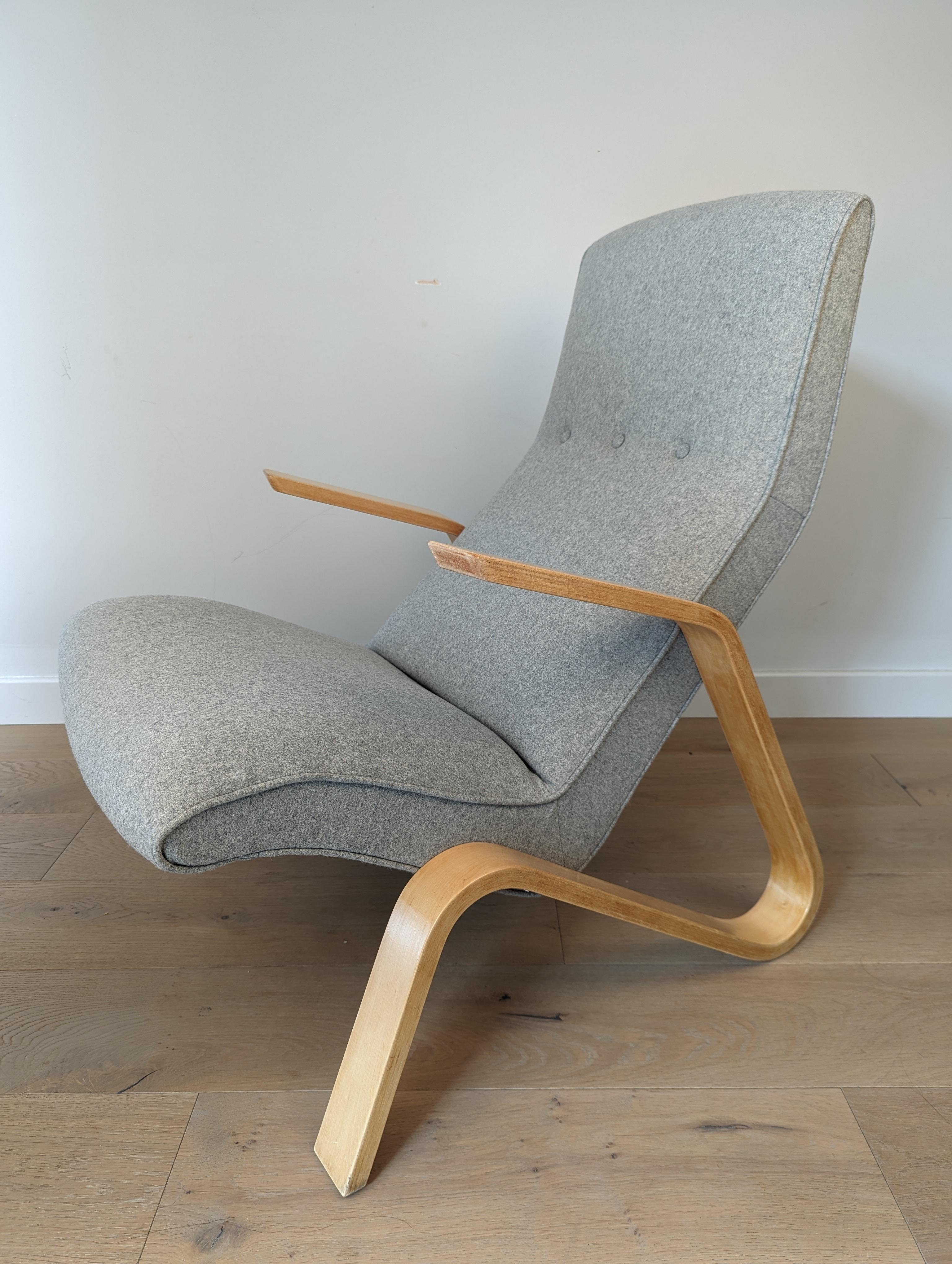 Wool Mid-century Grasshopper chair by Eero Saarinen for Knoll (1950s) For Sale