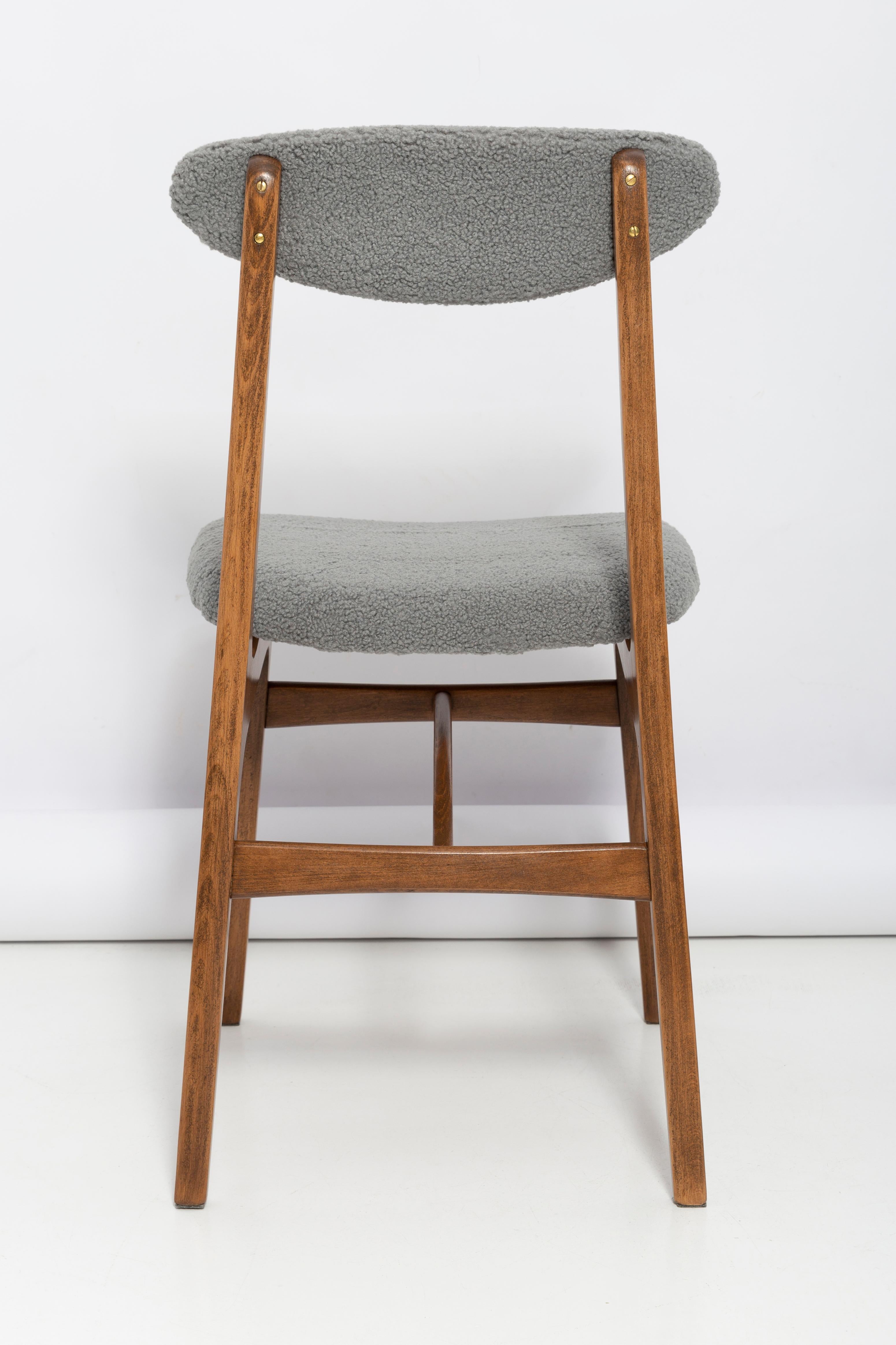 Grauer Boucle-Stuhl aus der Mitte des Jahrhunderts, entworfen von Rajmund Halas, Polen, 1960er Jahre im Angebot 1