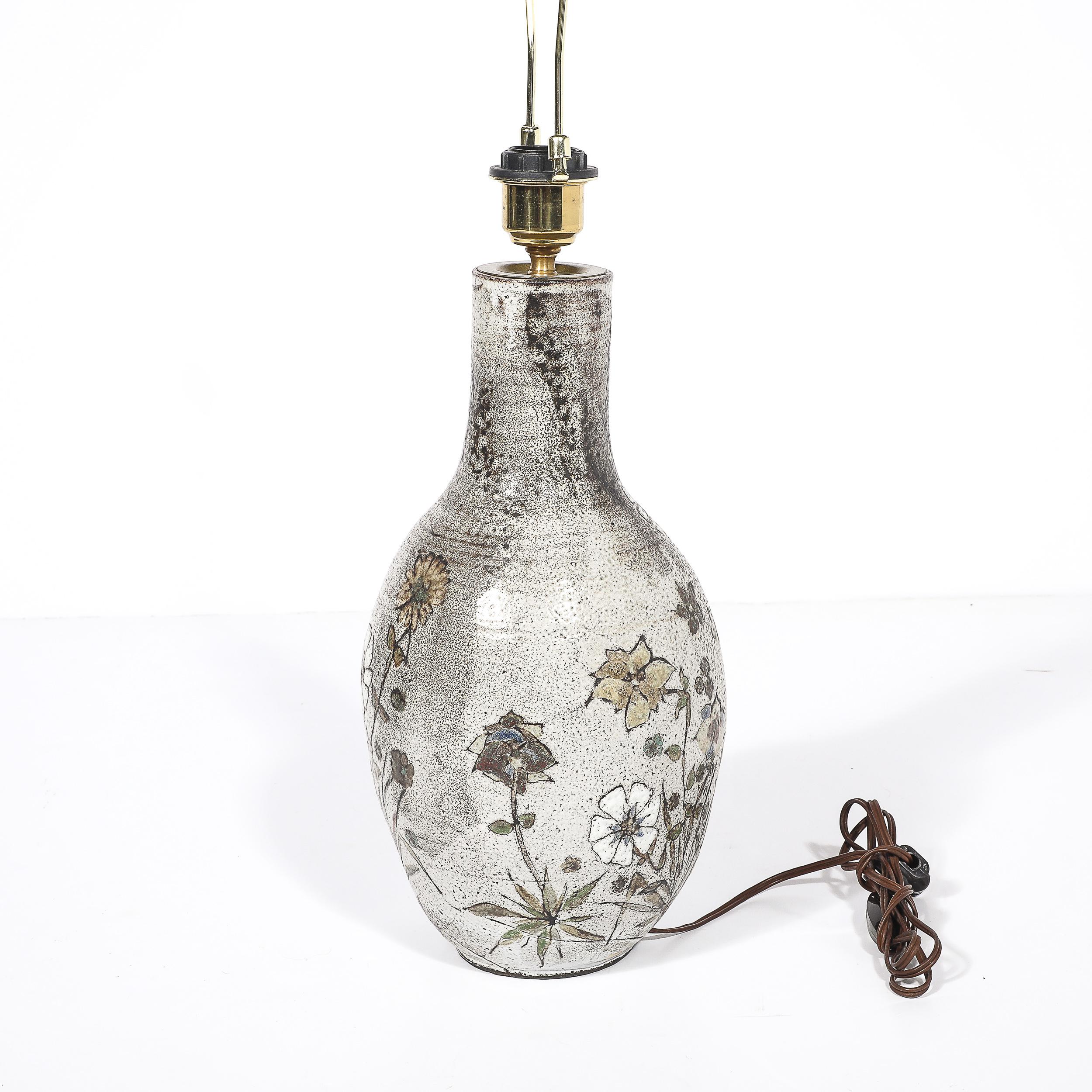 Lampe de table du milieu du siècle en céramique émaillée grise à motifs floraux par Paul Quéré en vente 5