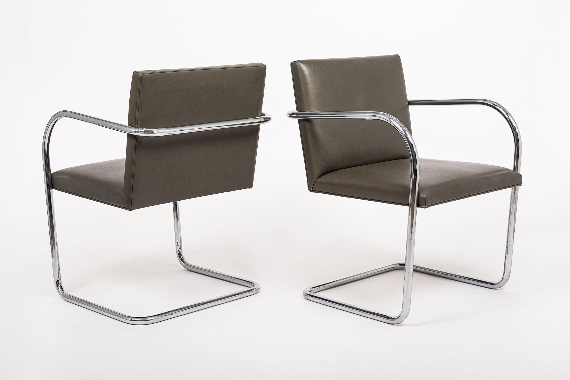 Mid Century Gray Leather Brno Chairs by Mies van der Rohe for Knoll For Sale 5