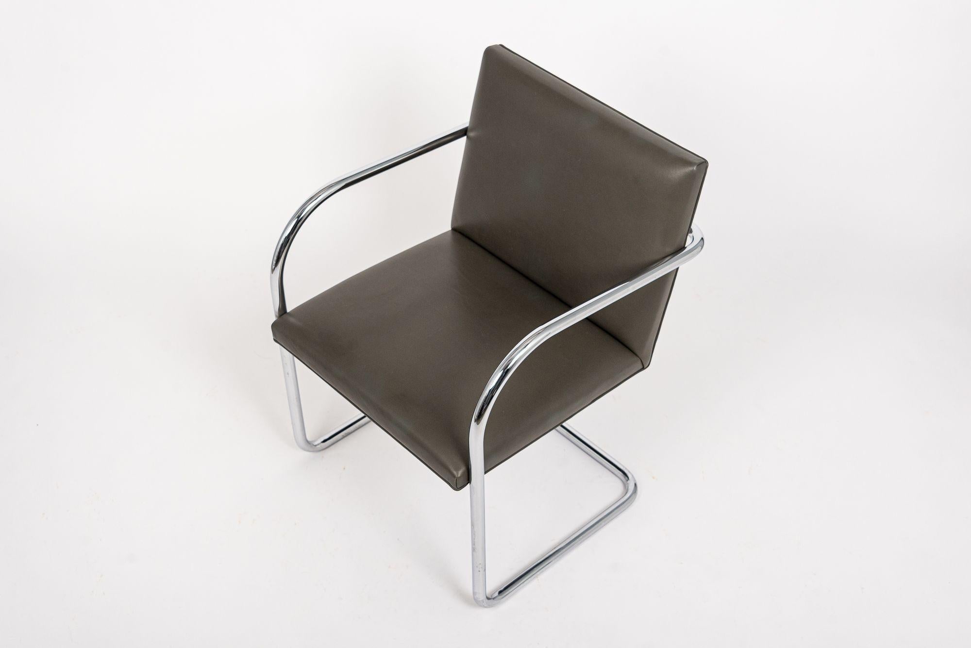 Mid Century Gray Leather Brno Chairs by Mies van der Rohe for Knoll For Sale 9