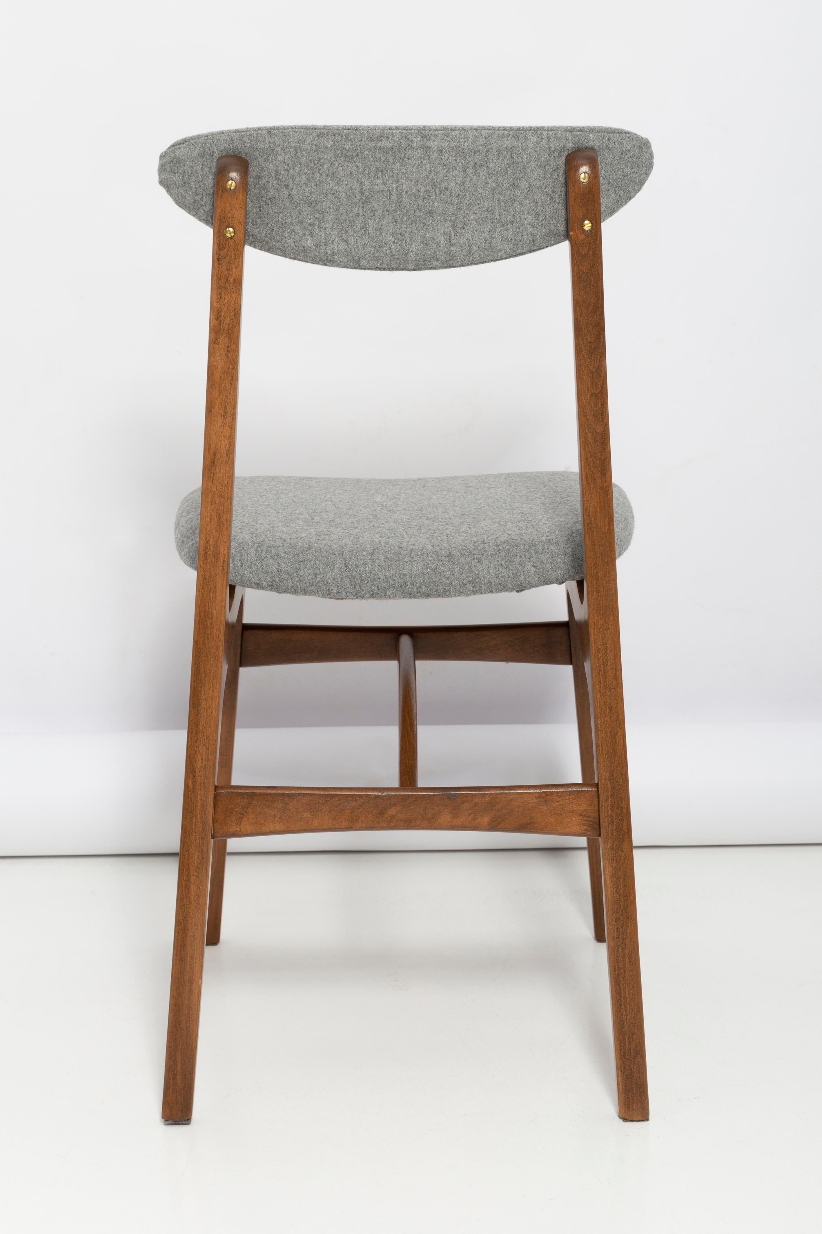 Mid Century Gray Wool Chair Designed by Rajmund Halas, Poland, 1960s For Sale 1