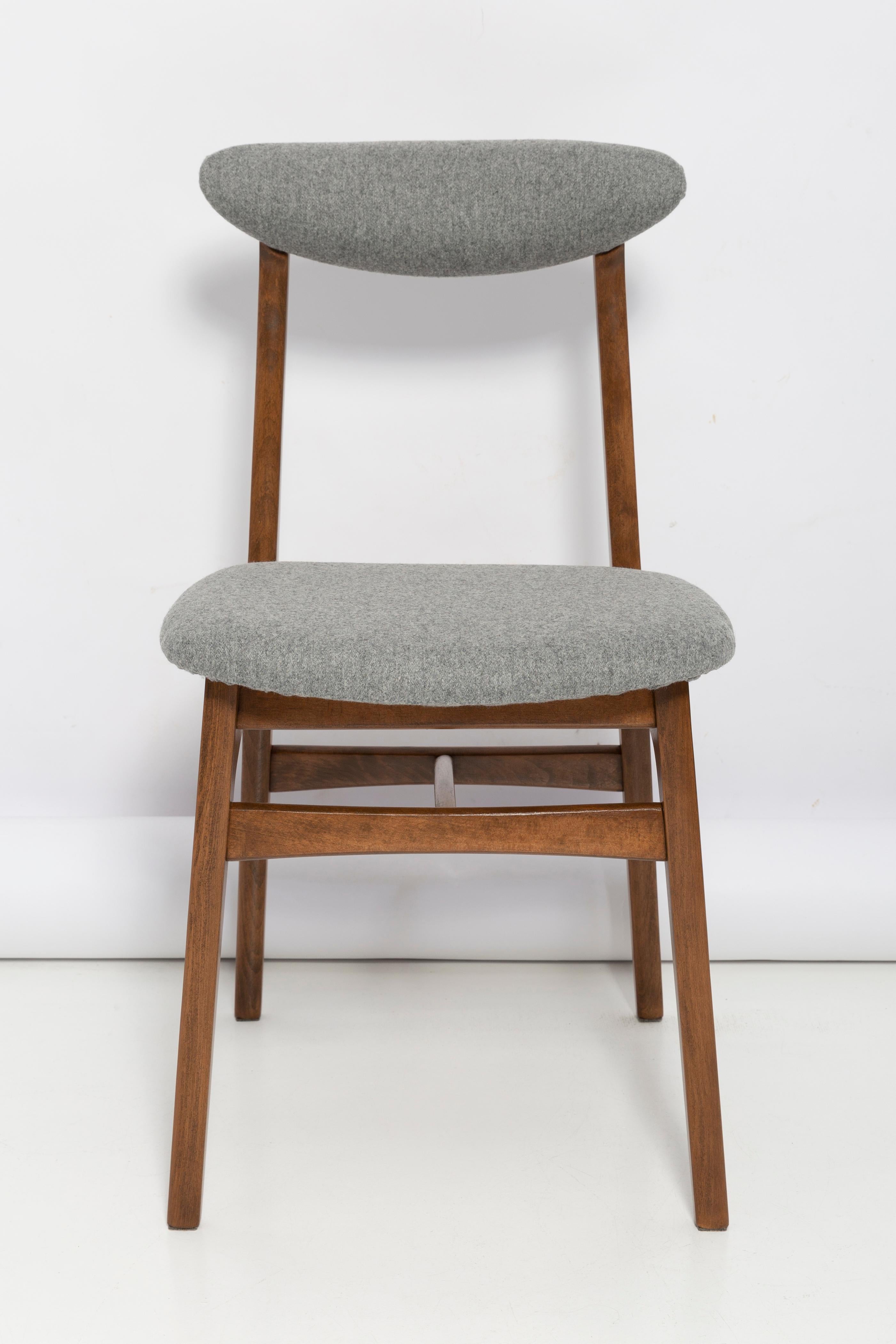 Mid Century Gray Wool Chair Designed by Rajmund Halas, Poland, 1960s For Sale 3