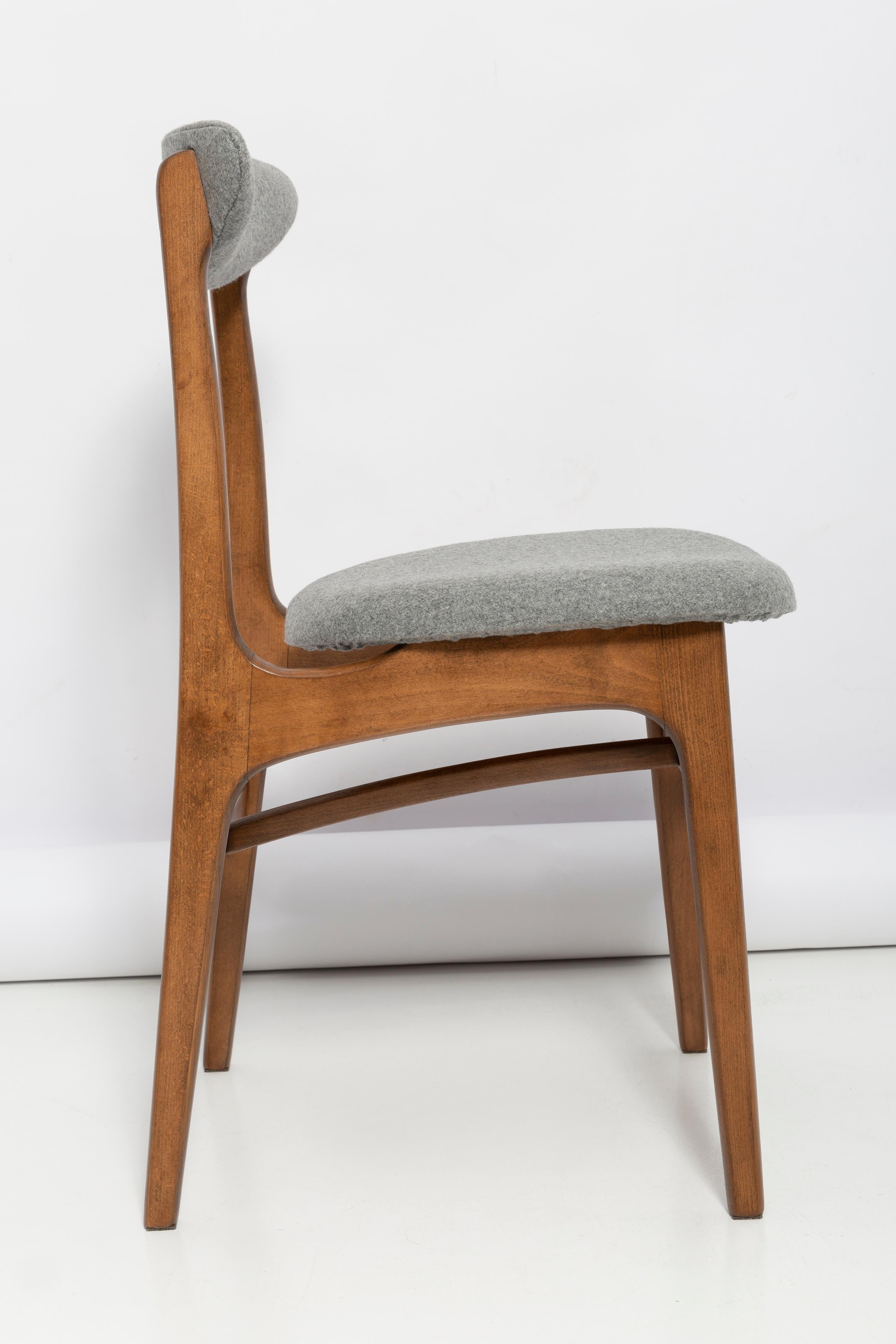 Hand-Crafted Mid Century Gray Wool Chair Designed by Rajmund Halas, Poland, 1960s For Sale