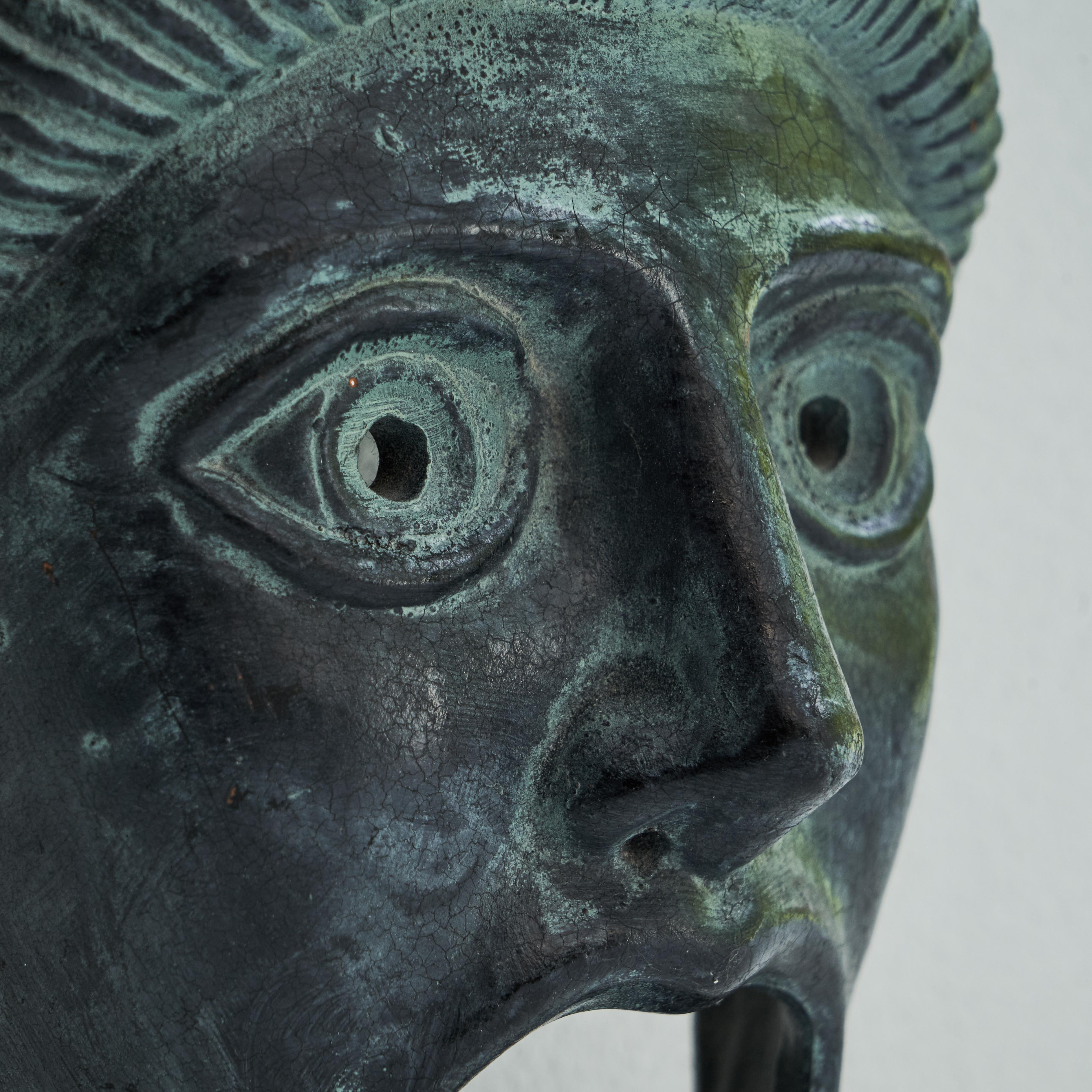 Griechische dekorative Maske aus der Mitte des Jahrhunderts (Handgefertigt) im Angebot