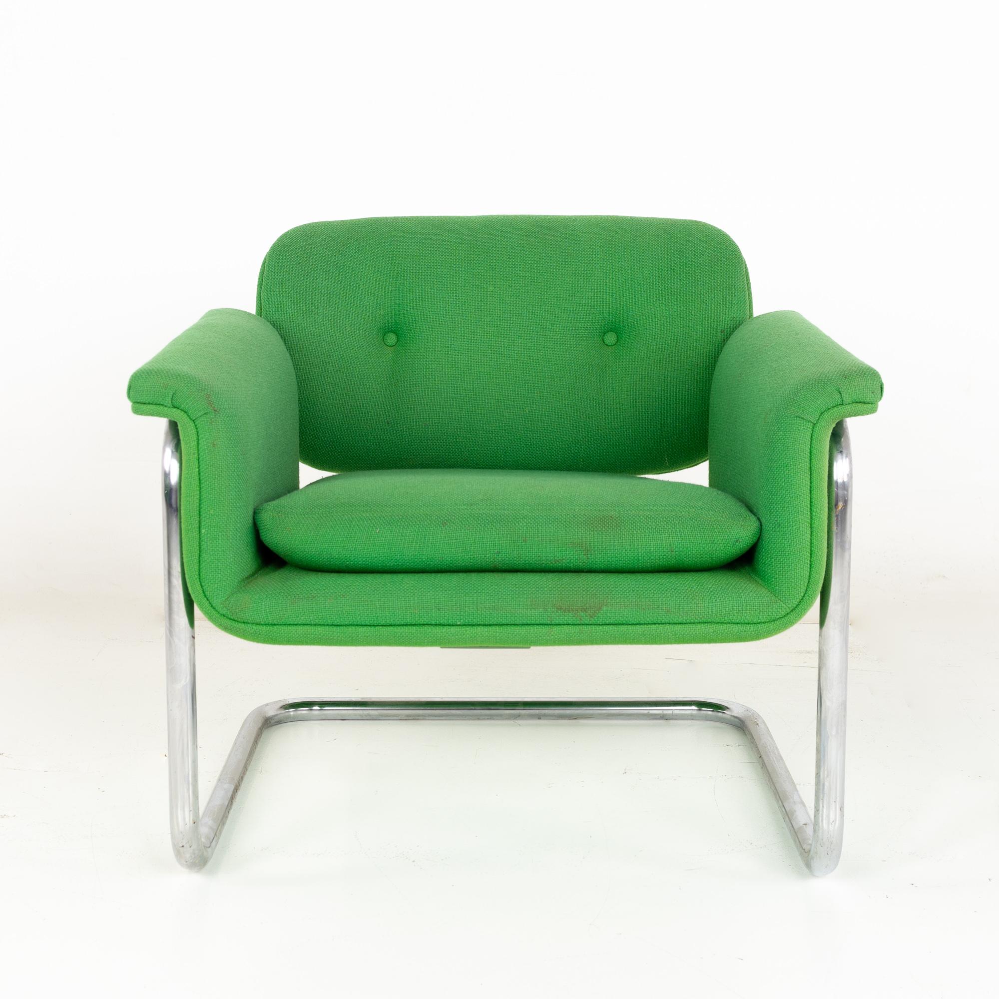 Mid Century Green and Chrome Cantilever Lounge Chairs, a Pair In Good Condition In Countryside, IL