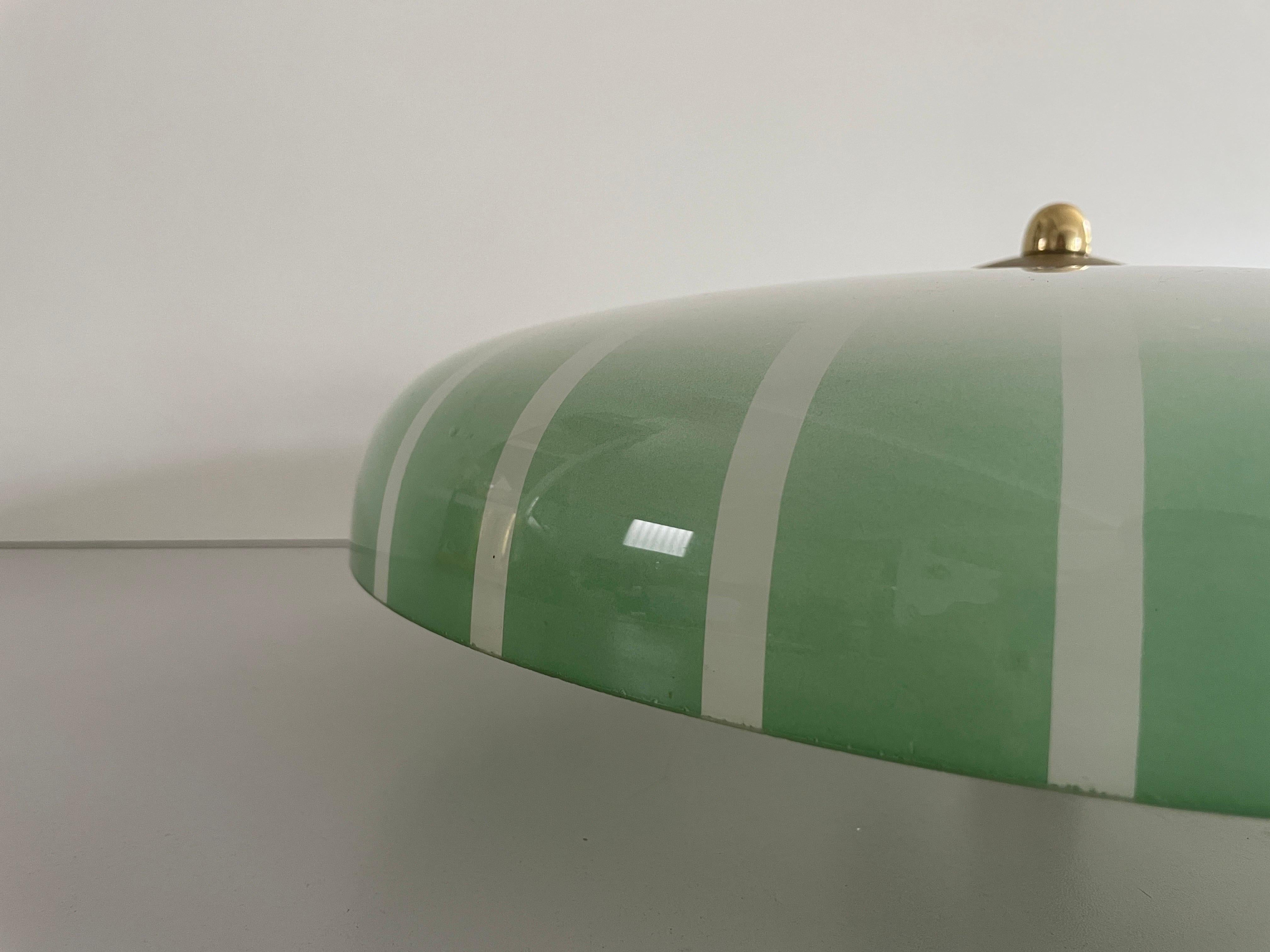 Plafón de cristal verde y blanco de mediados de siglo, años 50, Alemania en venta 2