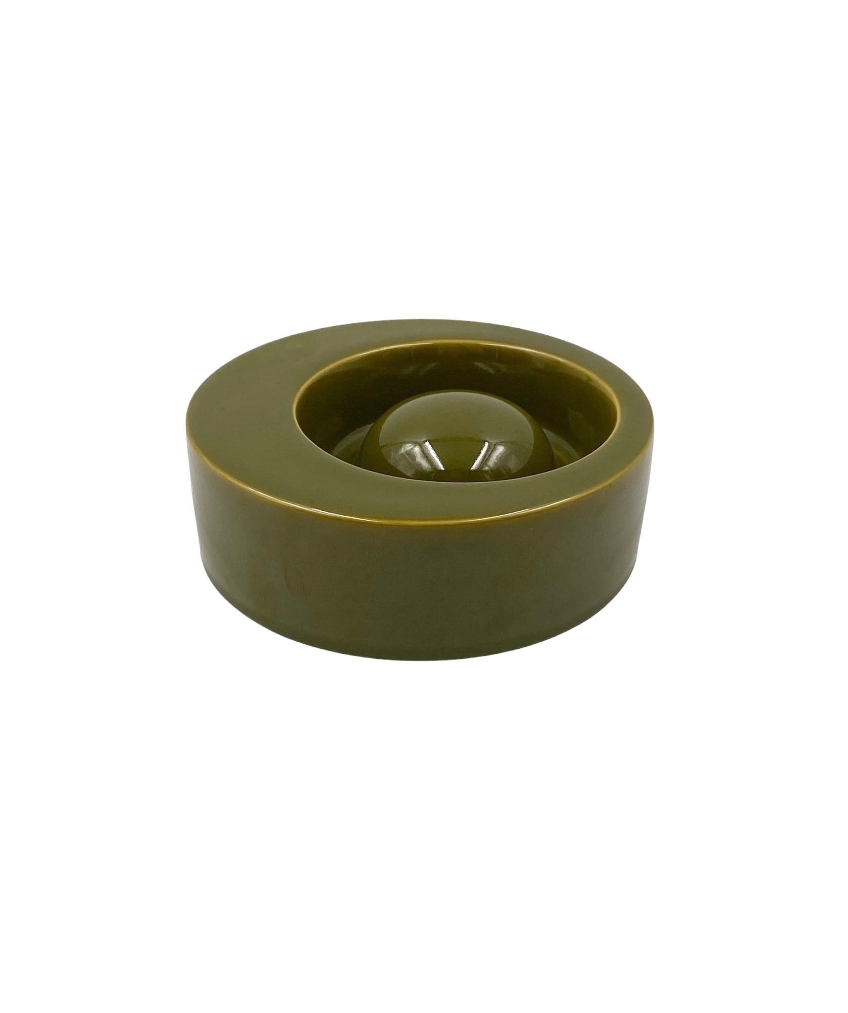 Mid-century green ceramic ashtray, Sicart Italy 1969 in vendita 3
