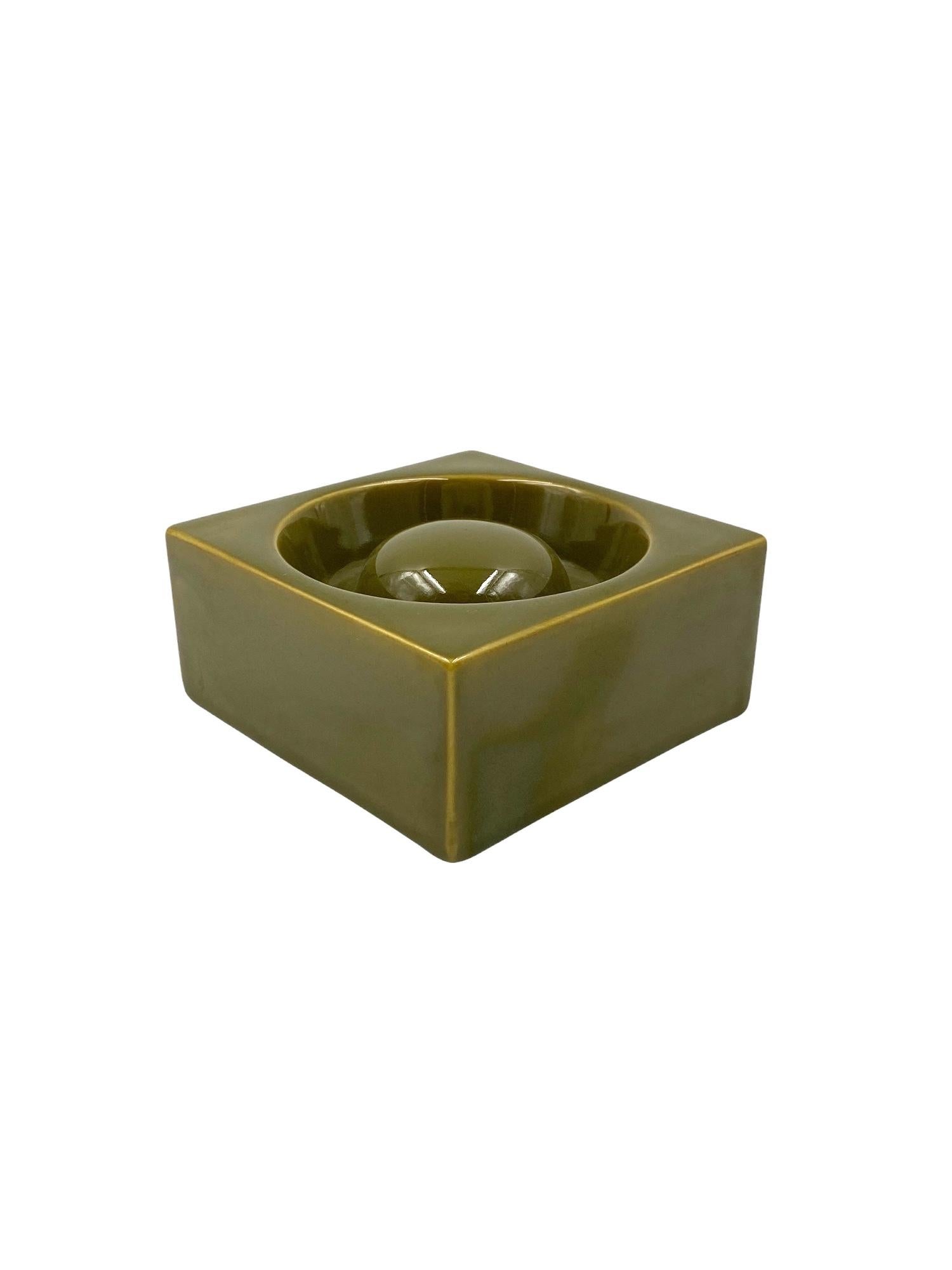 Midcentury green ceramic ashtray

Sicart 1969s Italy

H: 6,5 cm

13 × 13 cm

Labeled on the base. Andrea Palladio design price label.

Conditions: excellent consistent with age and use.