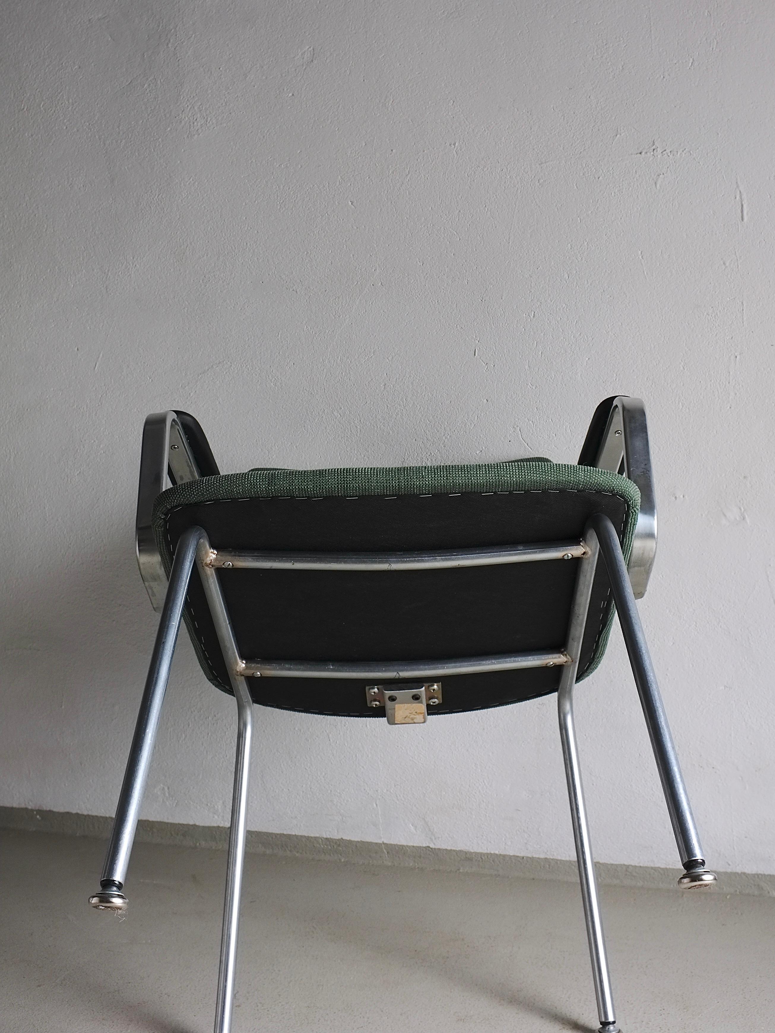 Grüner Schreibtischsessel aus der Jahrhundertmitte, Schweden, 1960er Jahre (Metall) im Angebot