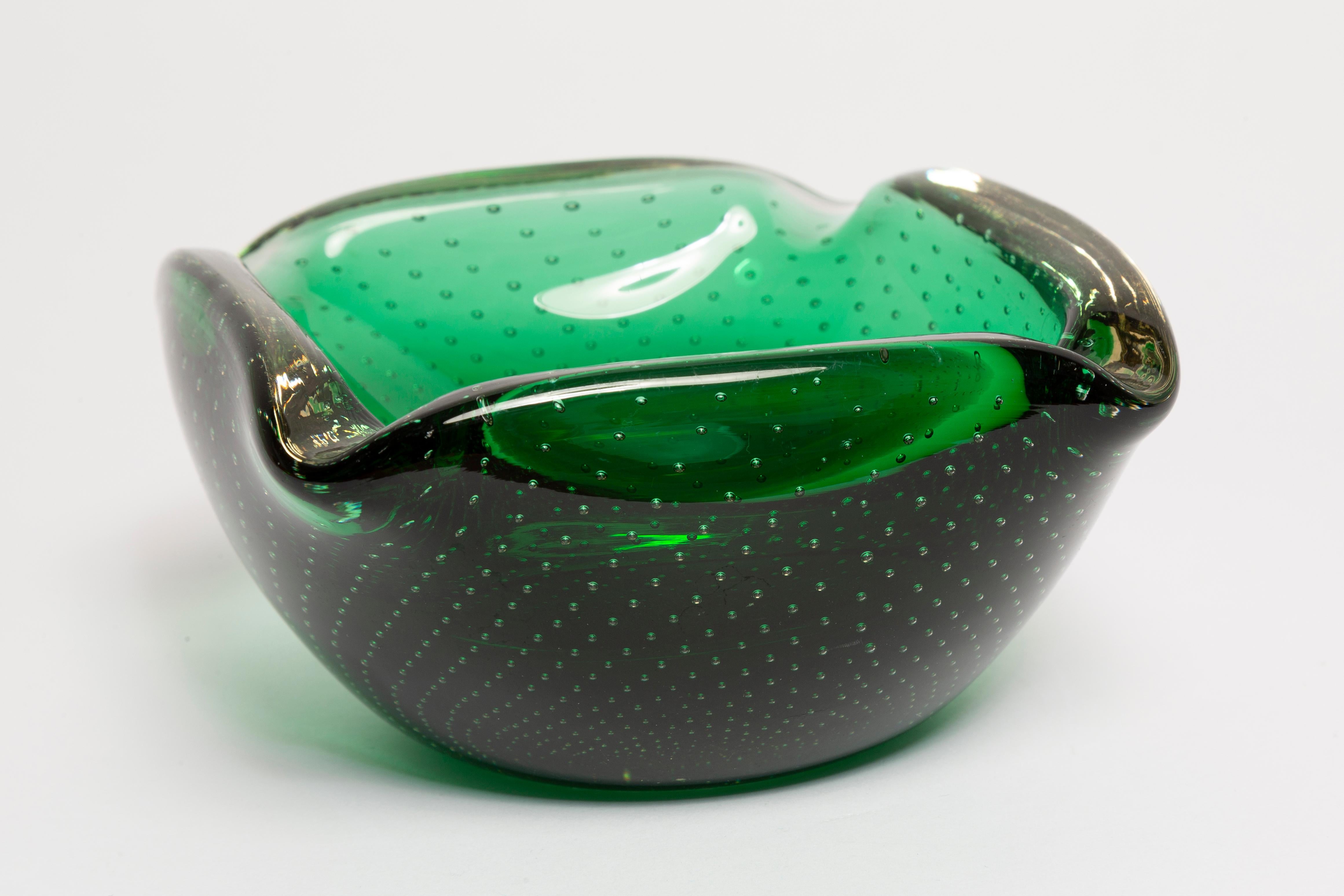 Mid Century Green Glass Bowl Ashtray Element, Italy, 1970s In Good Condition For Sale In 05-080 Hornowek, PL