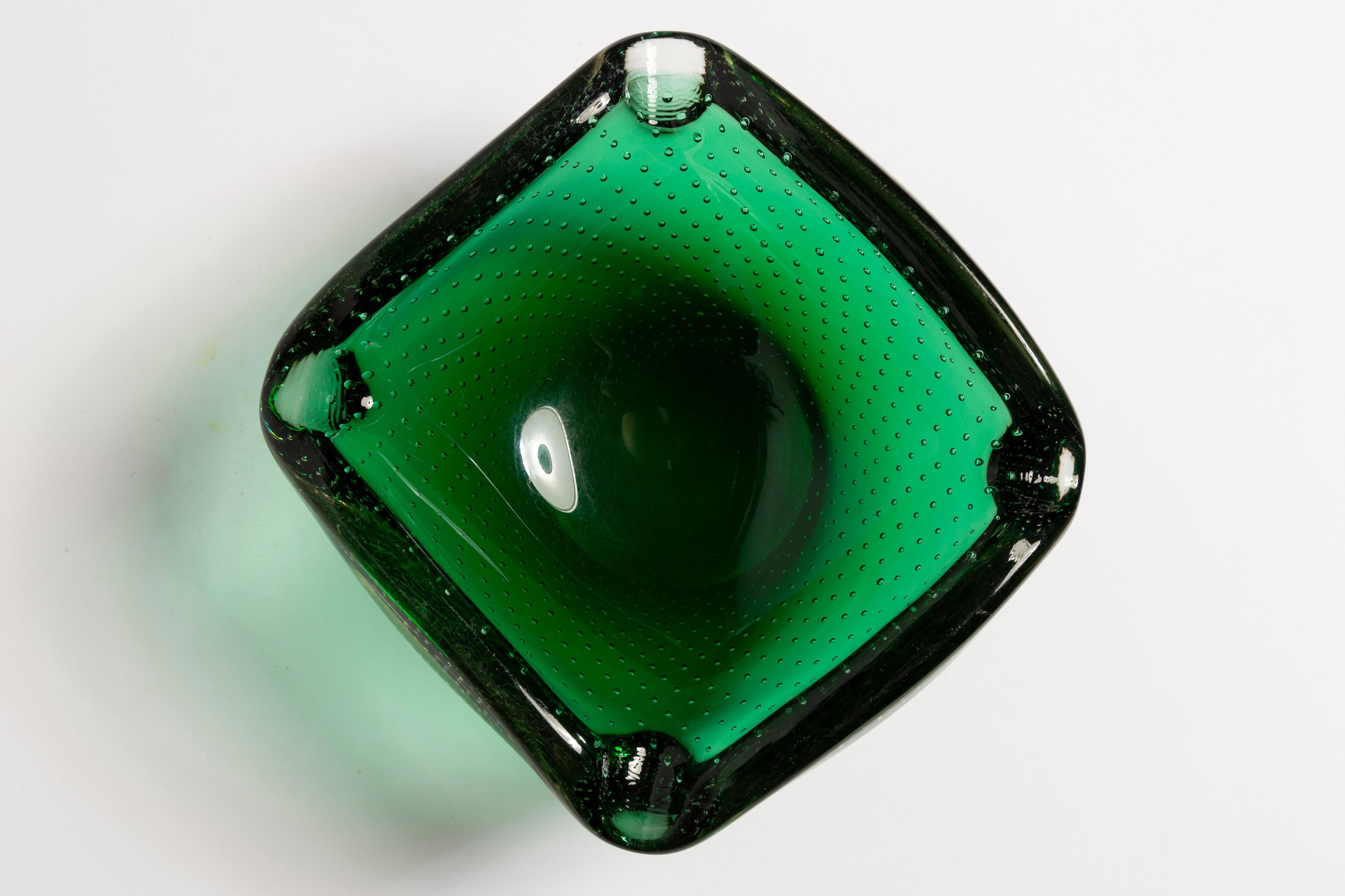 Mid Century Green Glass Bowl Ashtray Element, Italy, 1970s For Sale 1