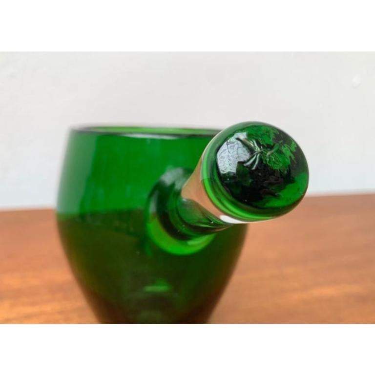 Bol Sarvituoppi en verre vert avec poignée de Sirkku Kumela, années 1960 Bon état - En vente à Hamburg, DE