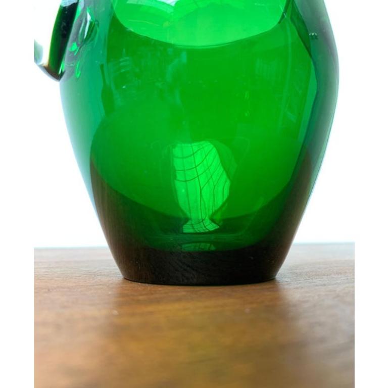 Bol Sarvituoppi en verre vert avec poignée de Sirkku Kumela, années 1960 en vente 2