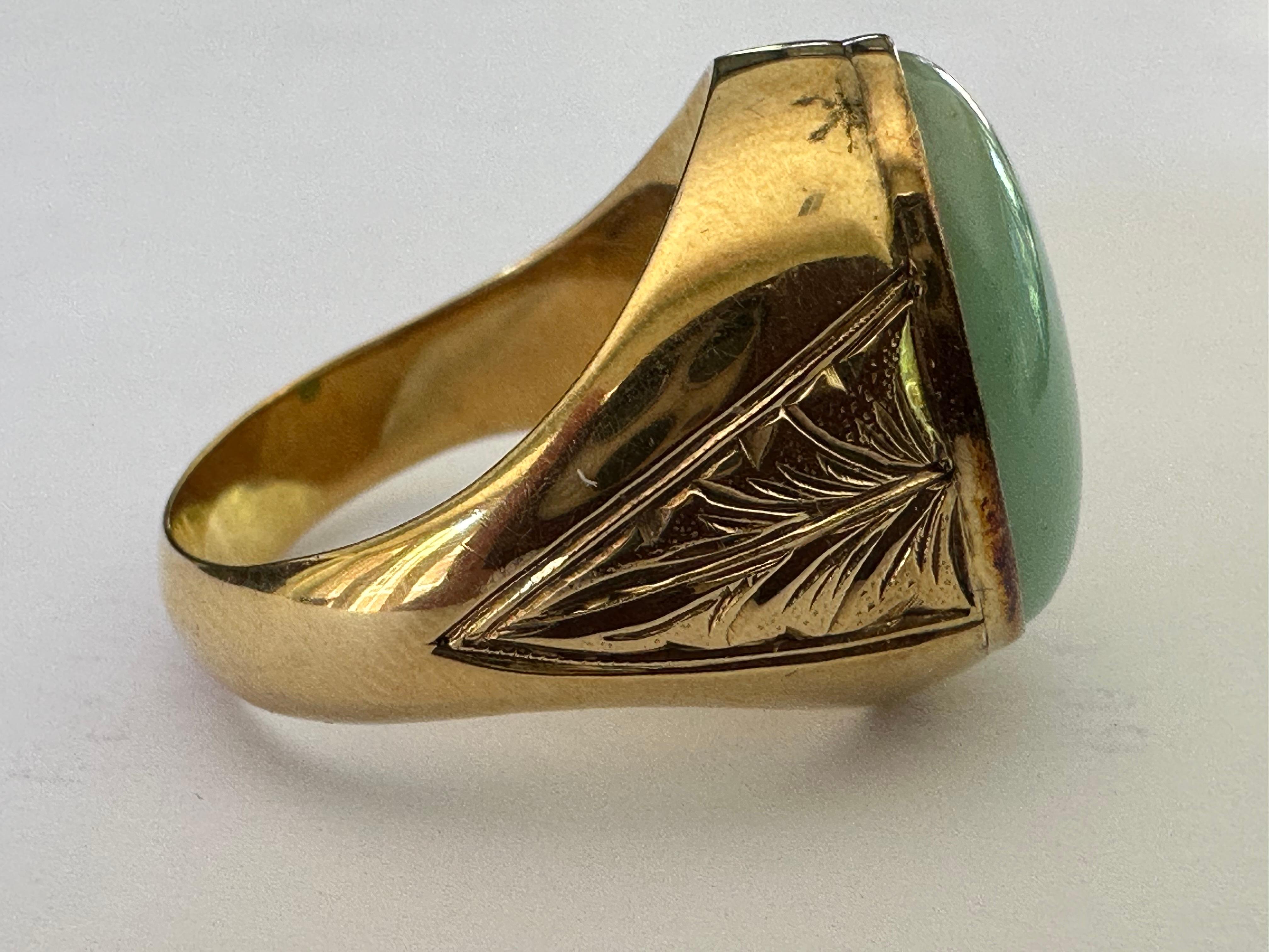 Mid Century Green Jade Oval Cabochon And 14K Yellow Gold Signet Ring 