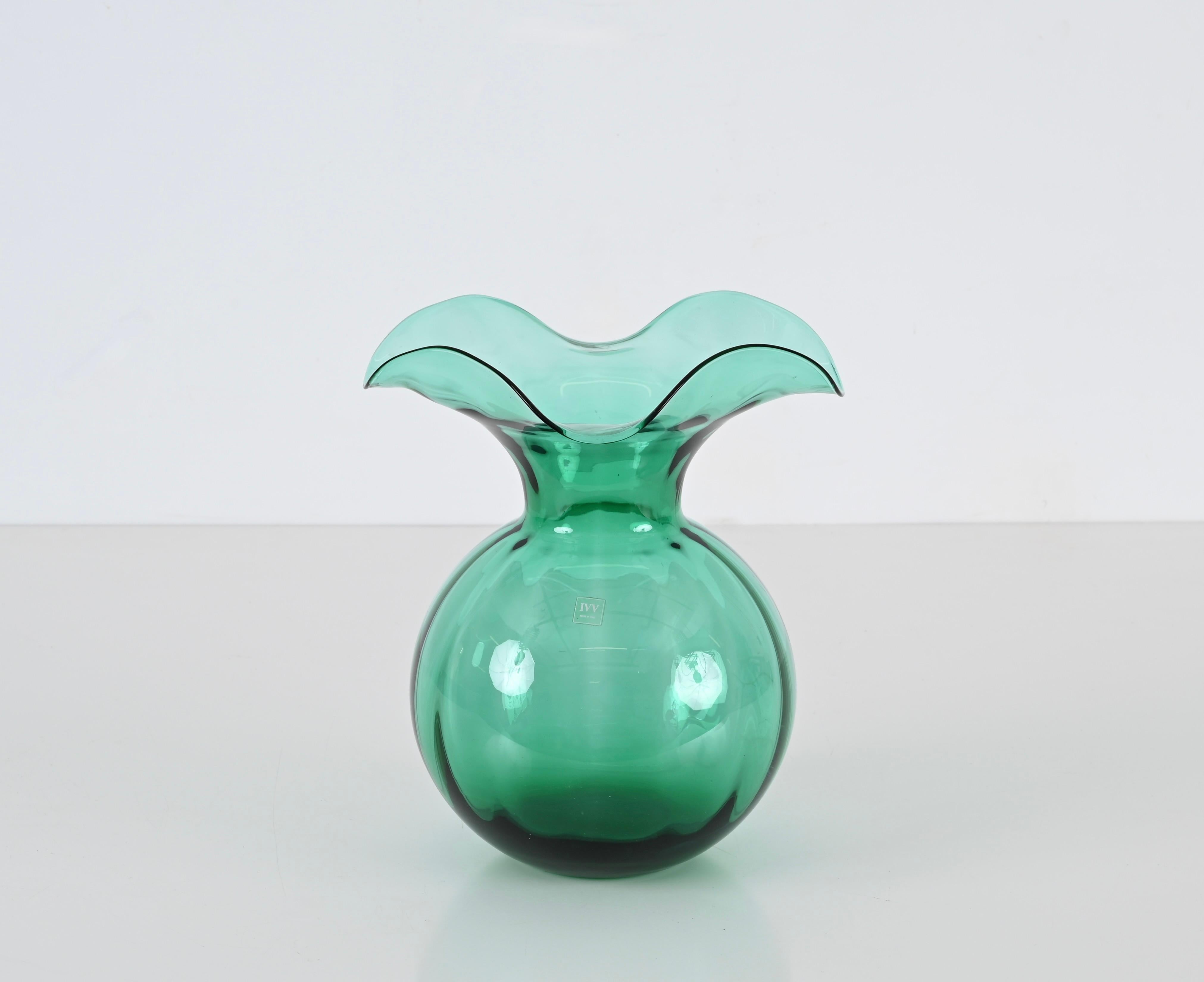Mid-Century Green Murano Glass Italian Vase by IVV, Italy 1970s For Sale 1