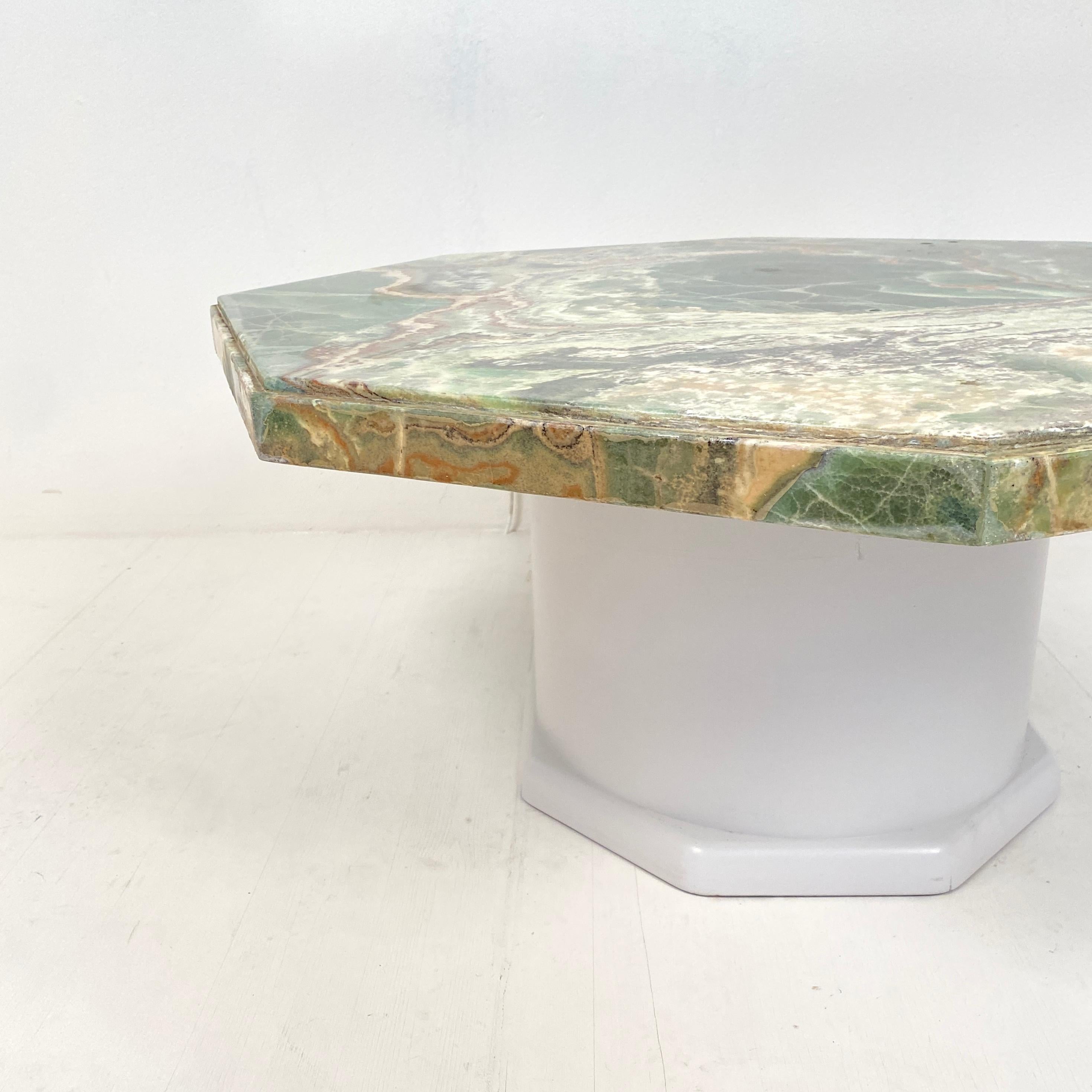 Mid-Century Green Octagon Onyx Coffee Table with Round Off-White Wood Base, 1970 For Sale 2