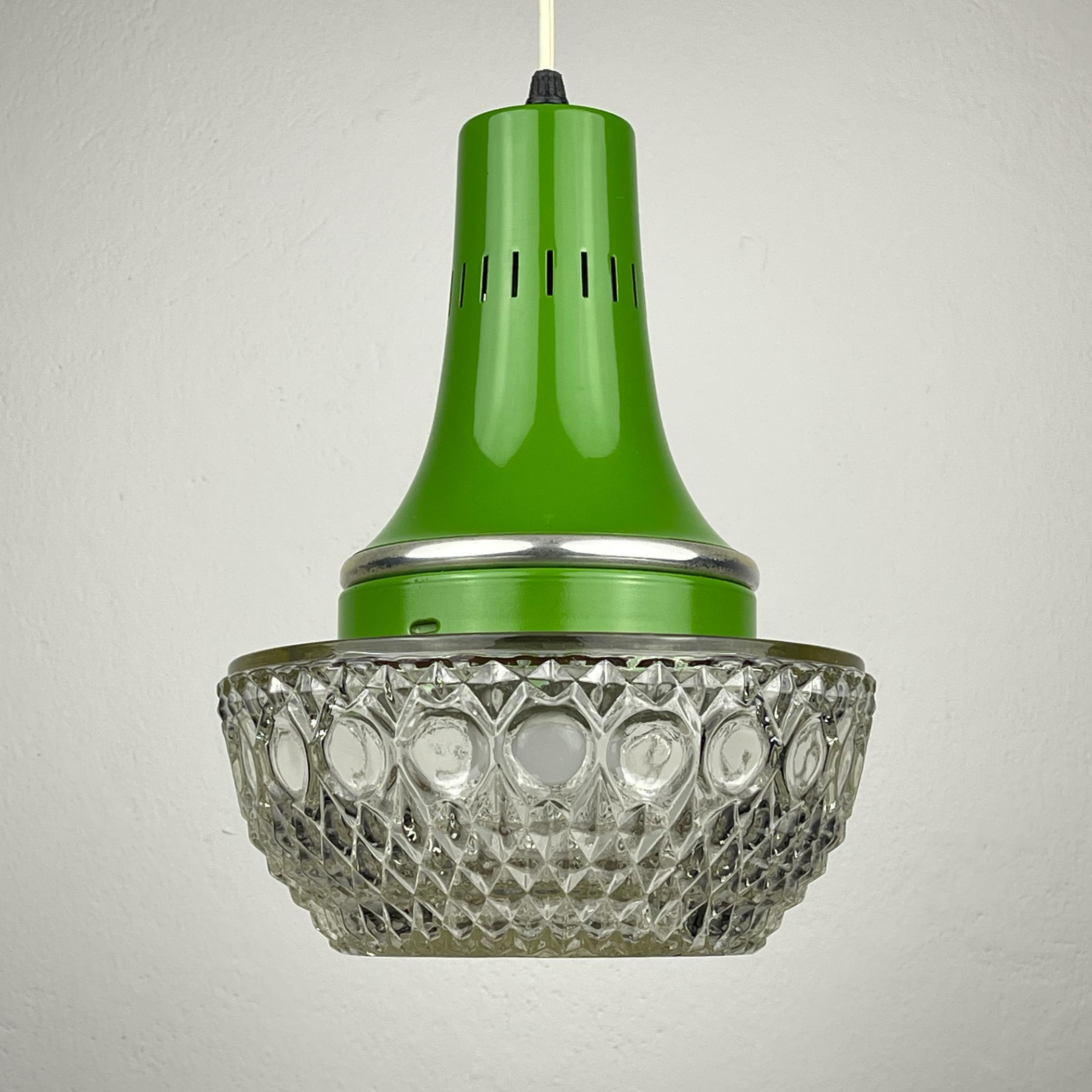 Lampada a sospensione verde di metà secolo di Targetti Sankey, Italia anni '60 in vendita 3