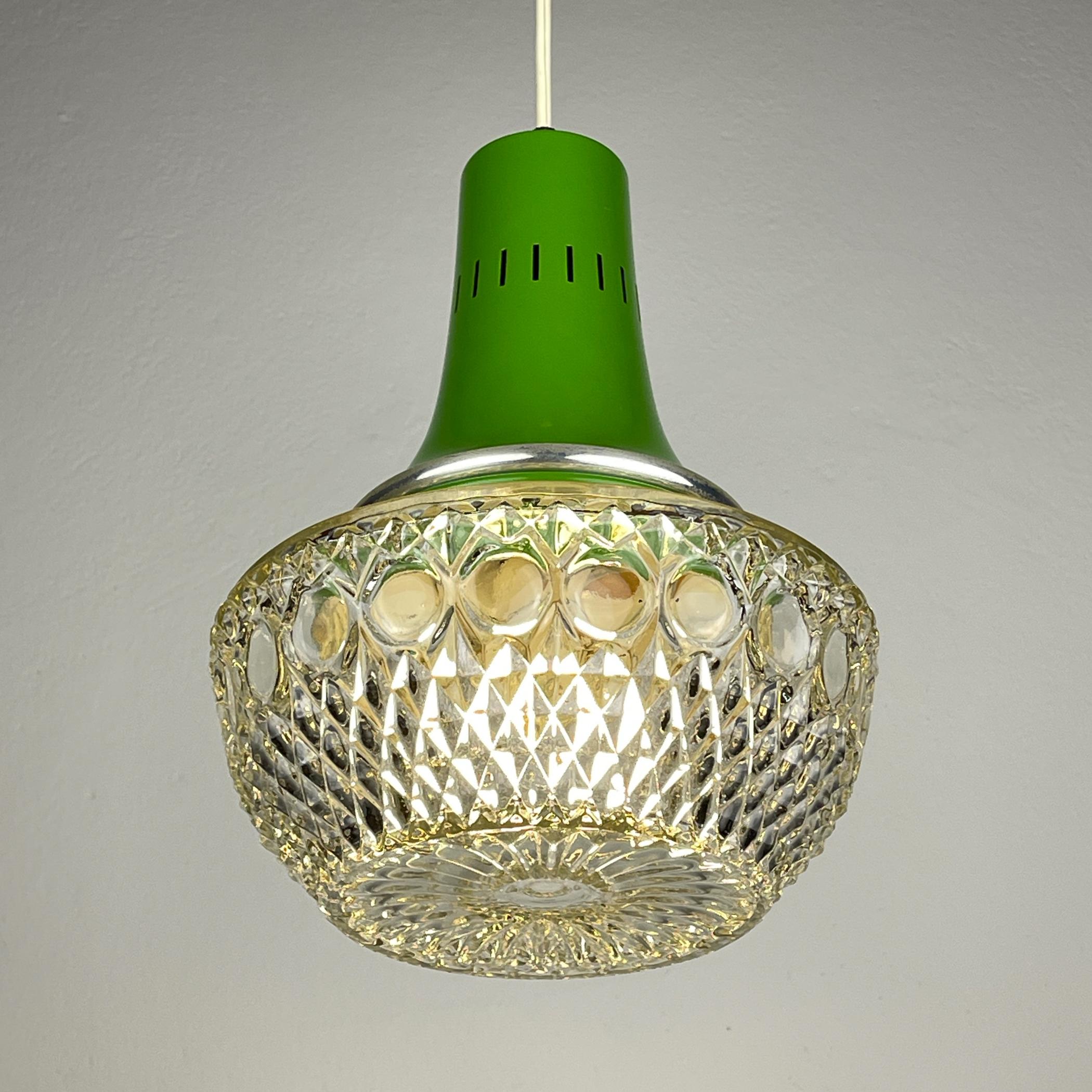 Mid-Century moderno Lampada a sospensione verde di metà secolo di Targetti Sankey, Italia anni '60 in vendita