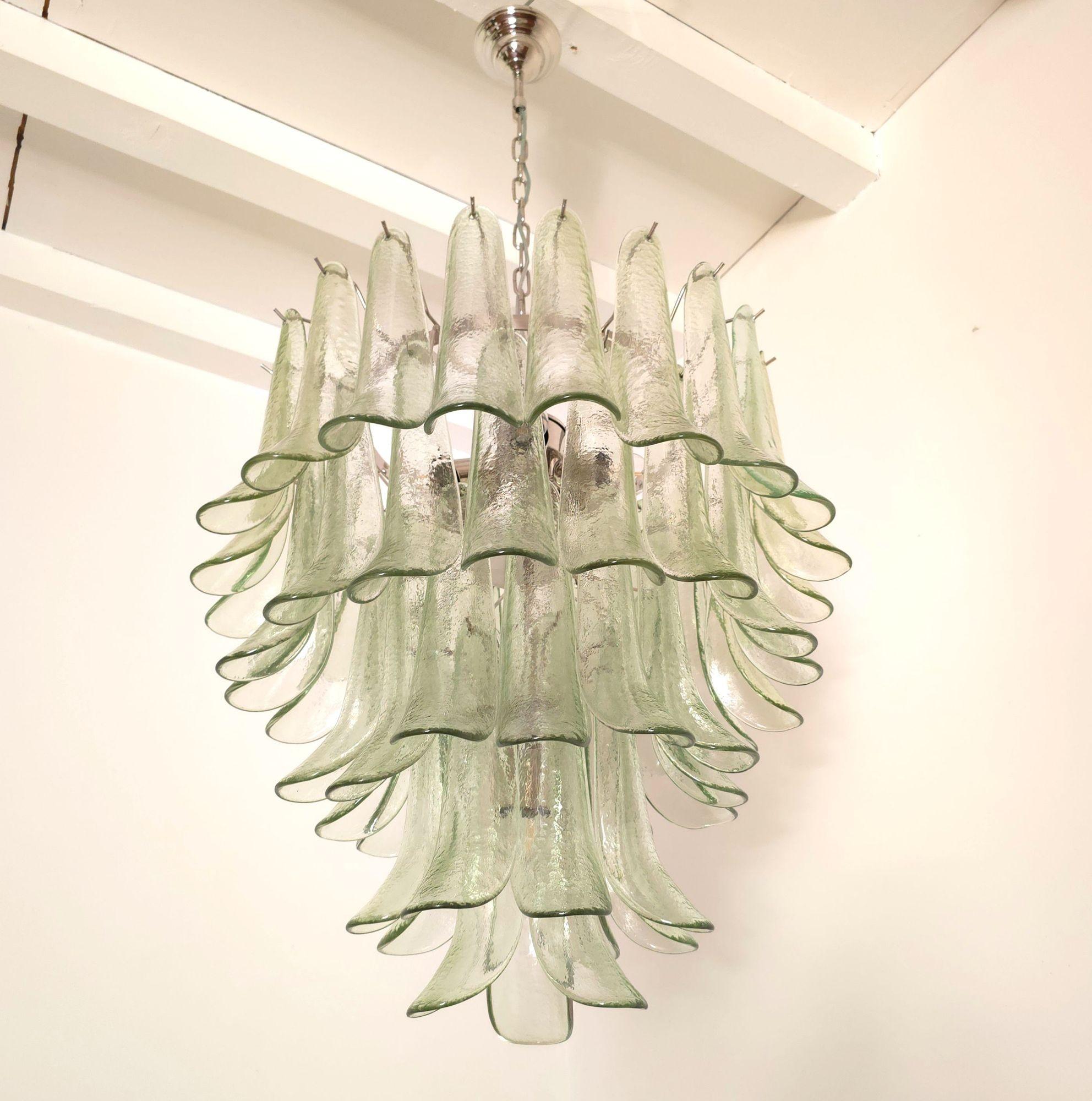 Italiano Lampadario di Murano di metà secolo Greene & Greene Greene in vendita