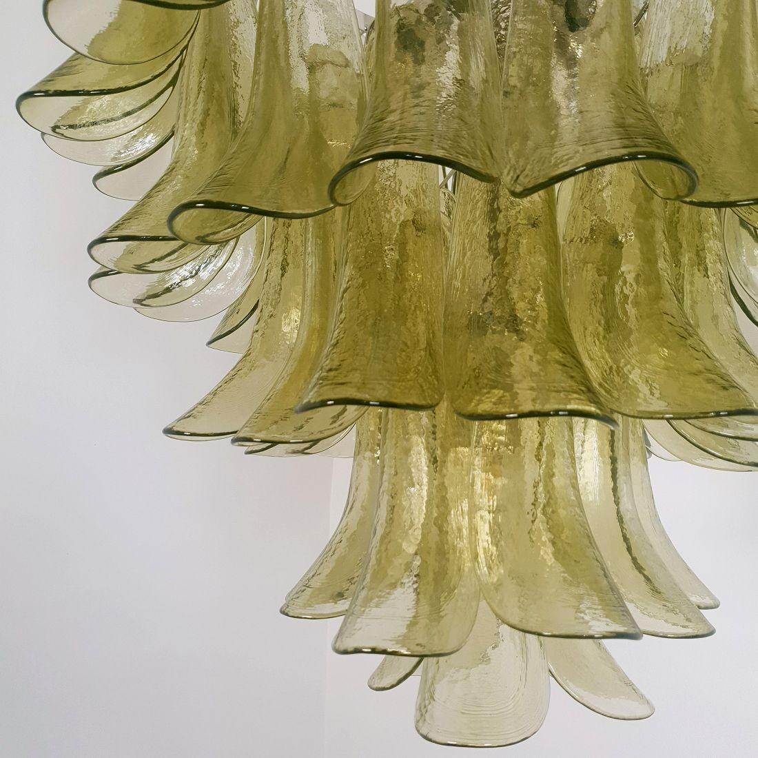 Mid Century Green Petals Murano chandelier For Sale 2