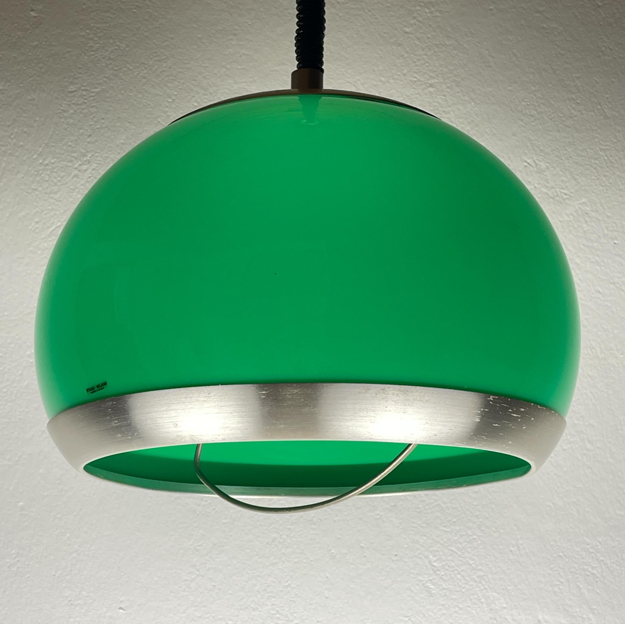 Mid-century green plastic pendant lamp by Stilux Milano, Italy, 1972 For Sale 5