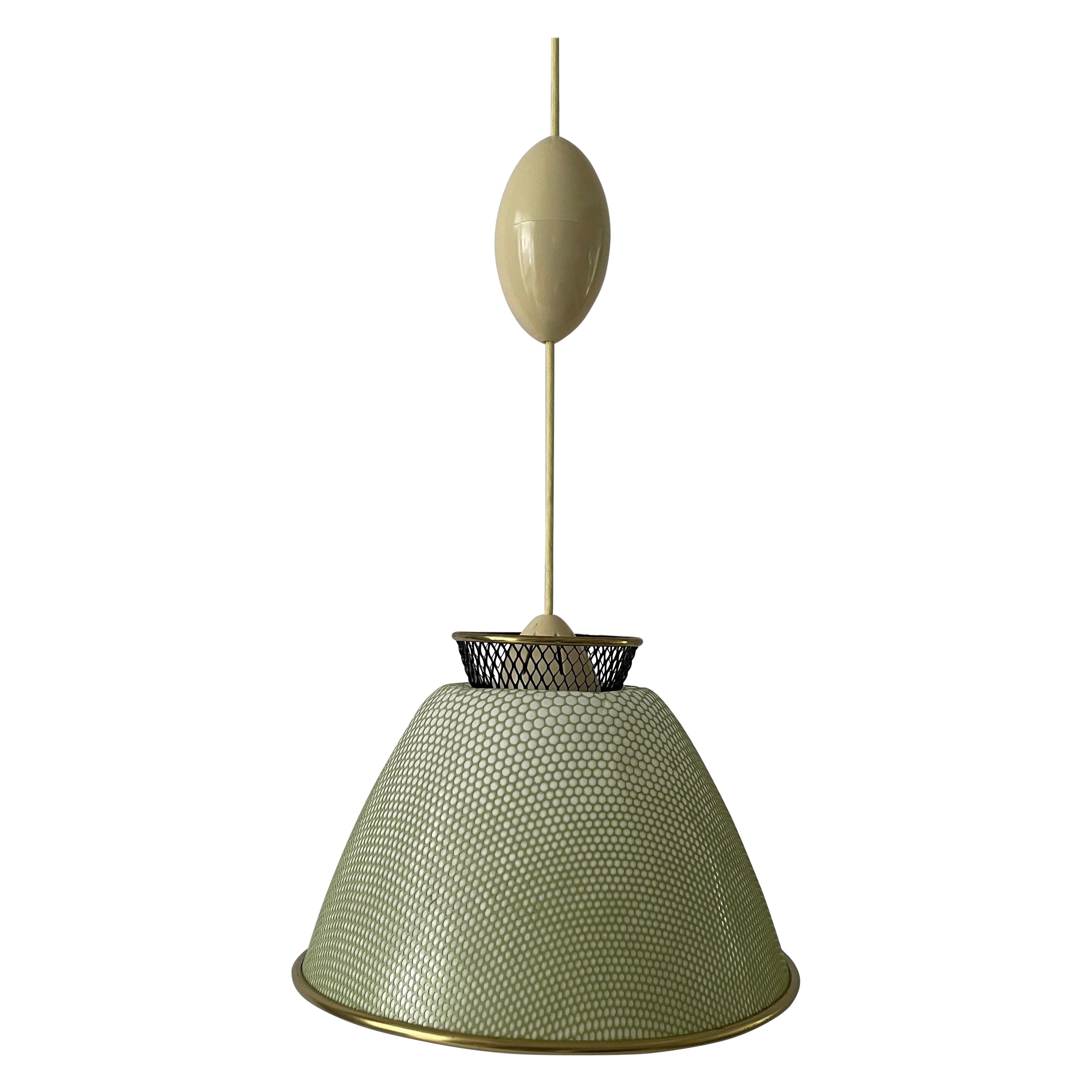 Lampe suspendue à abat-jour conique en plexi vert du milieu du siècle dernier, années 1960, Allemagne en vente